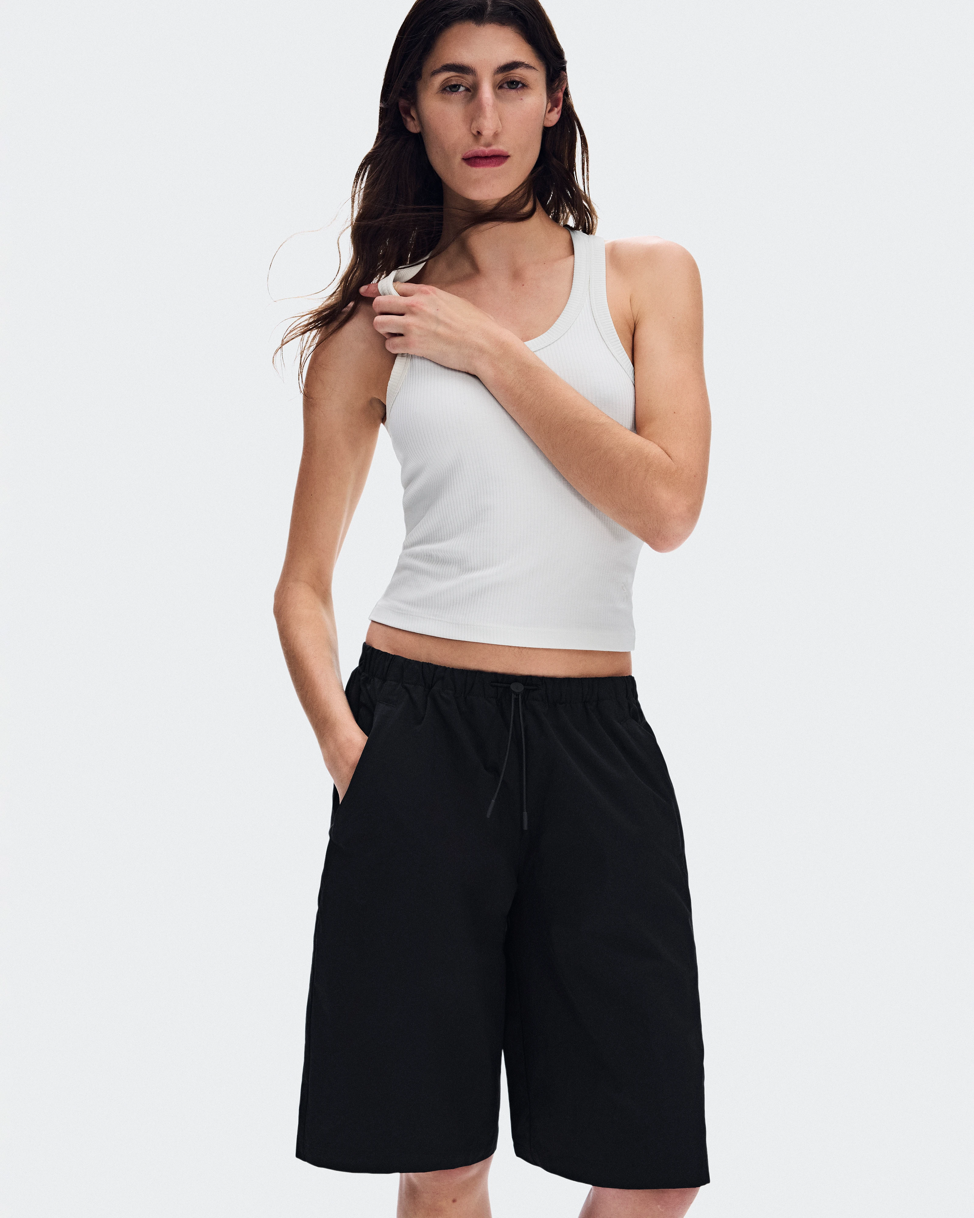 On Bermuda Shorts Black Femme Shorts
