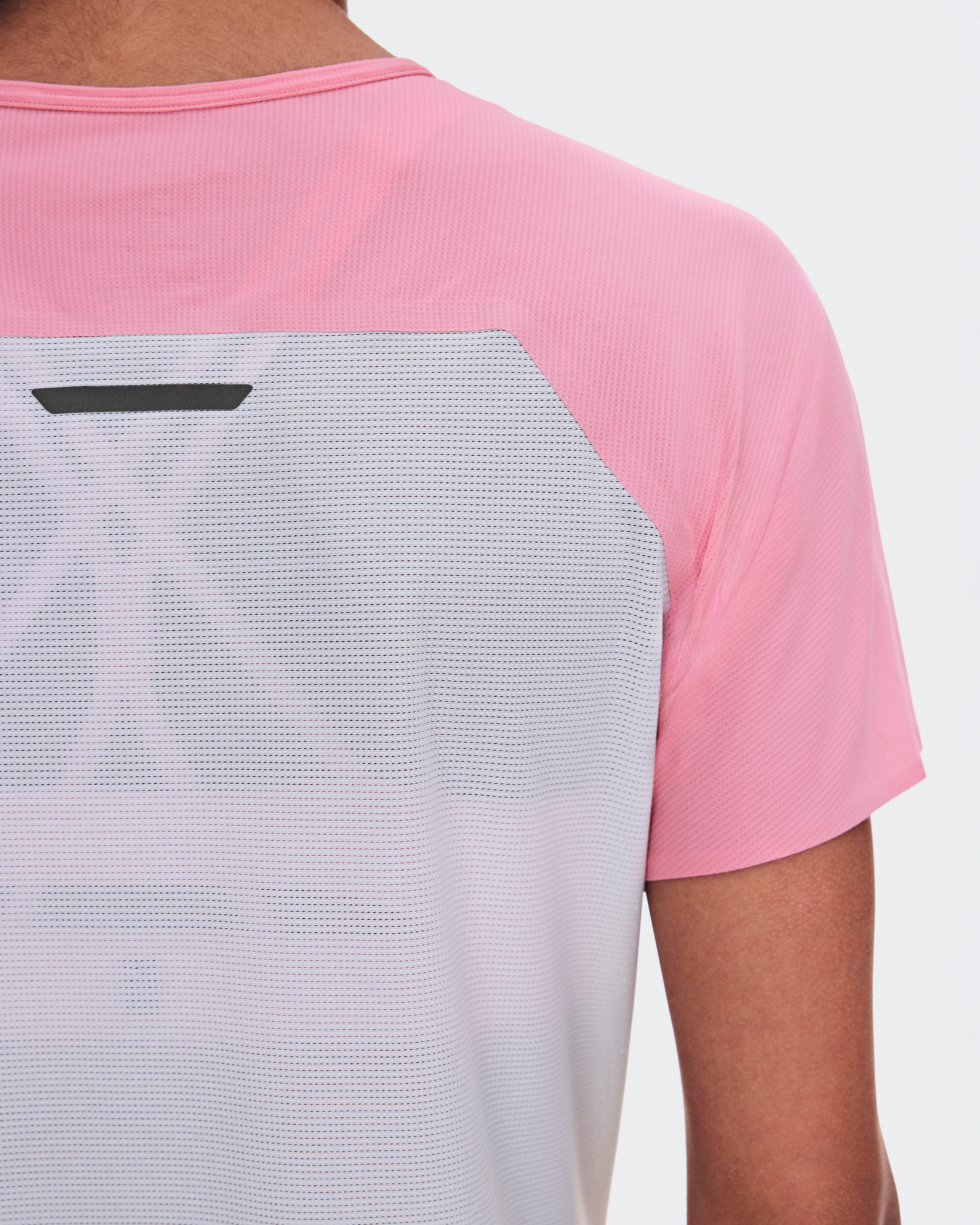 On Performance-T Magnolia & Glacier Femme Hauts et t-shirts