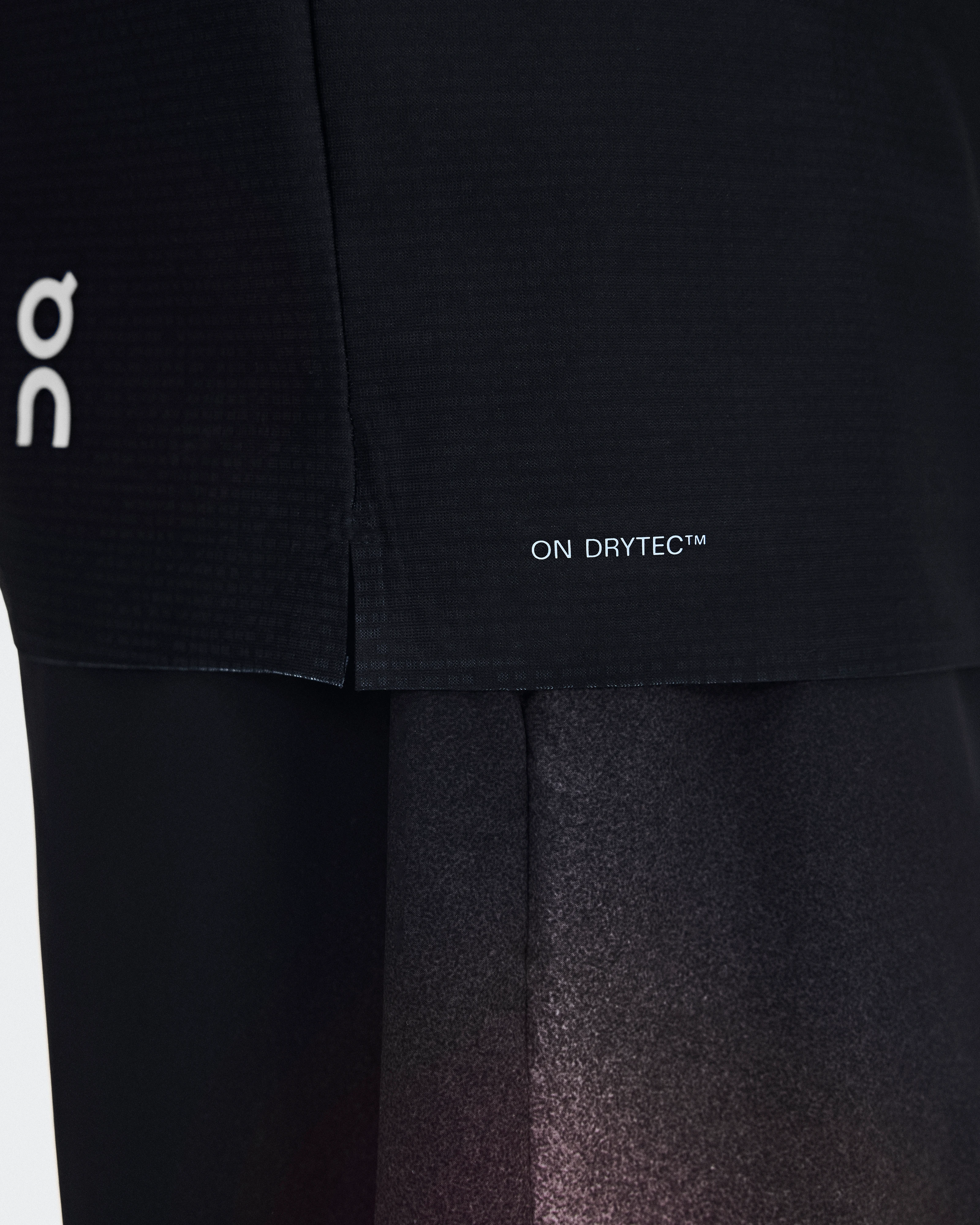 On Court Tank Swing Black & Mulberry Homme Hauts et t-shirts