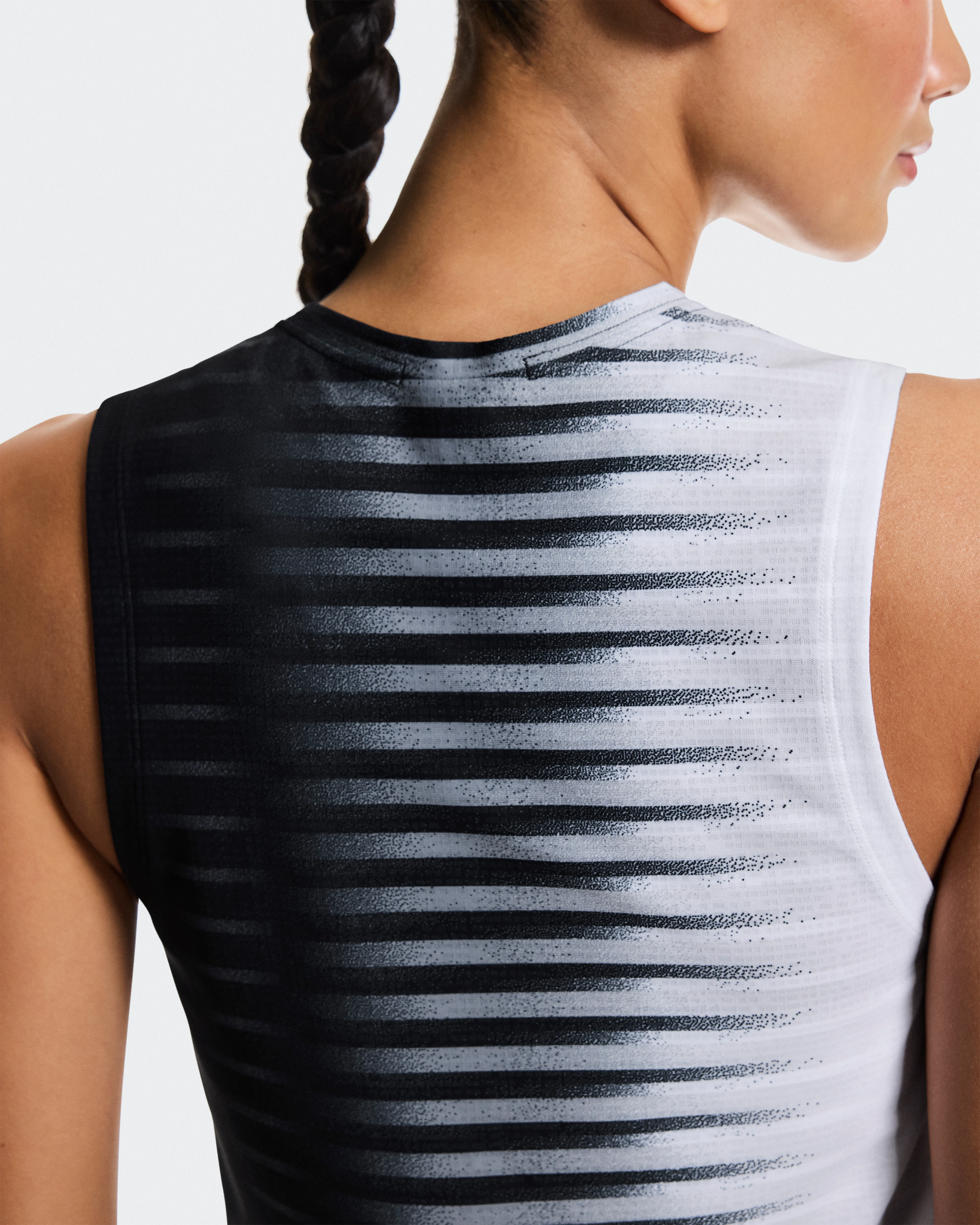 On Court Tank Edge Black & White Femme Hauts et t-shirts