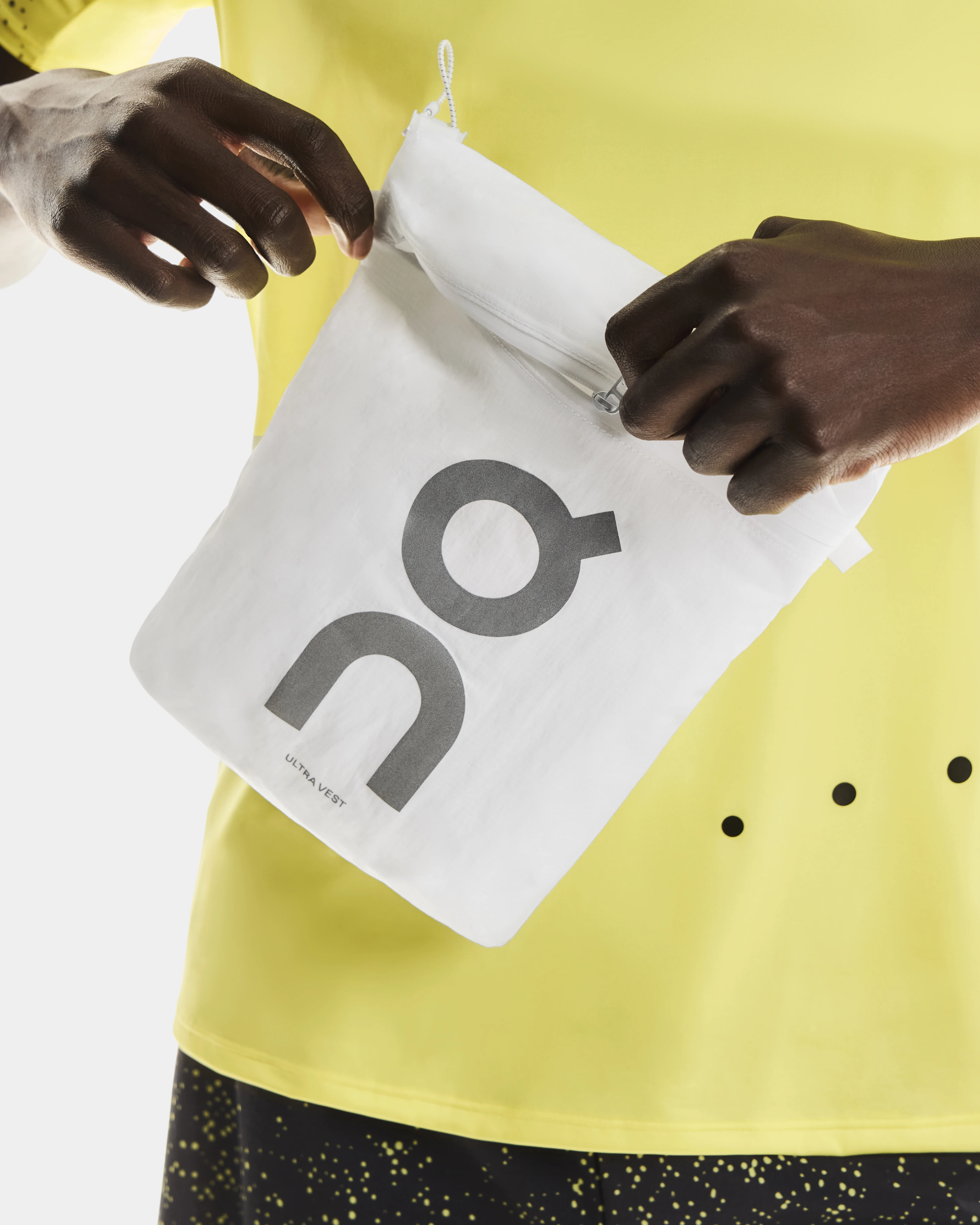 On Ultra Vest Pro White Unisexe Gilet