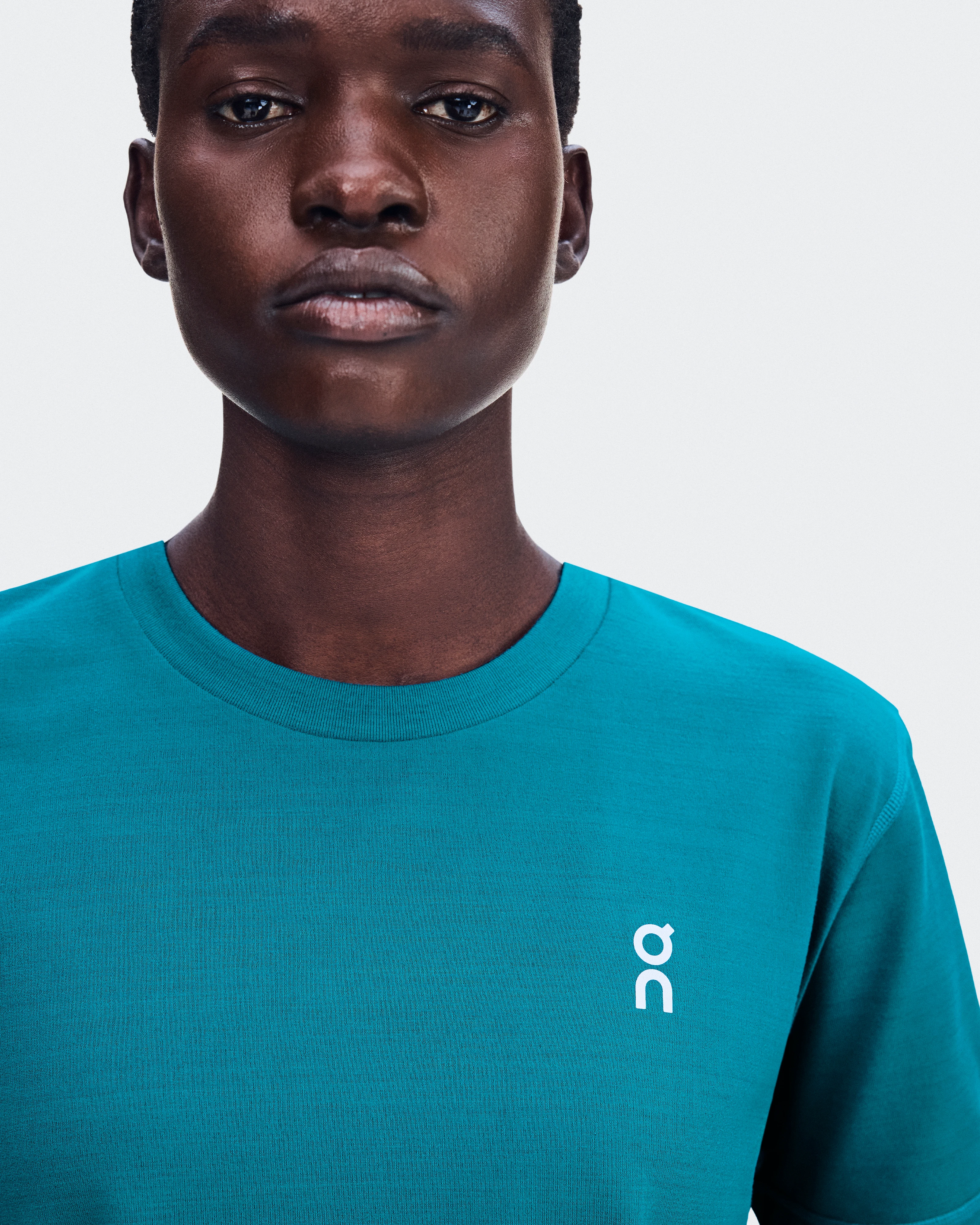 On Train-T Crop Abyss Femme Hauts et t-shirts