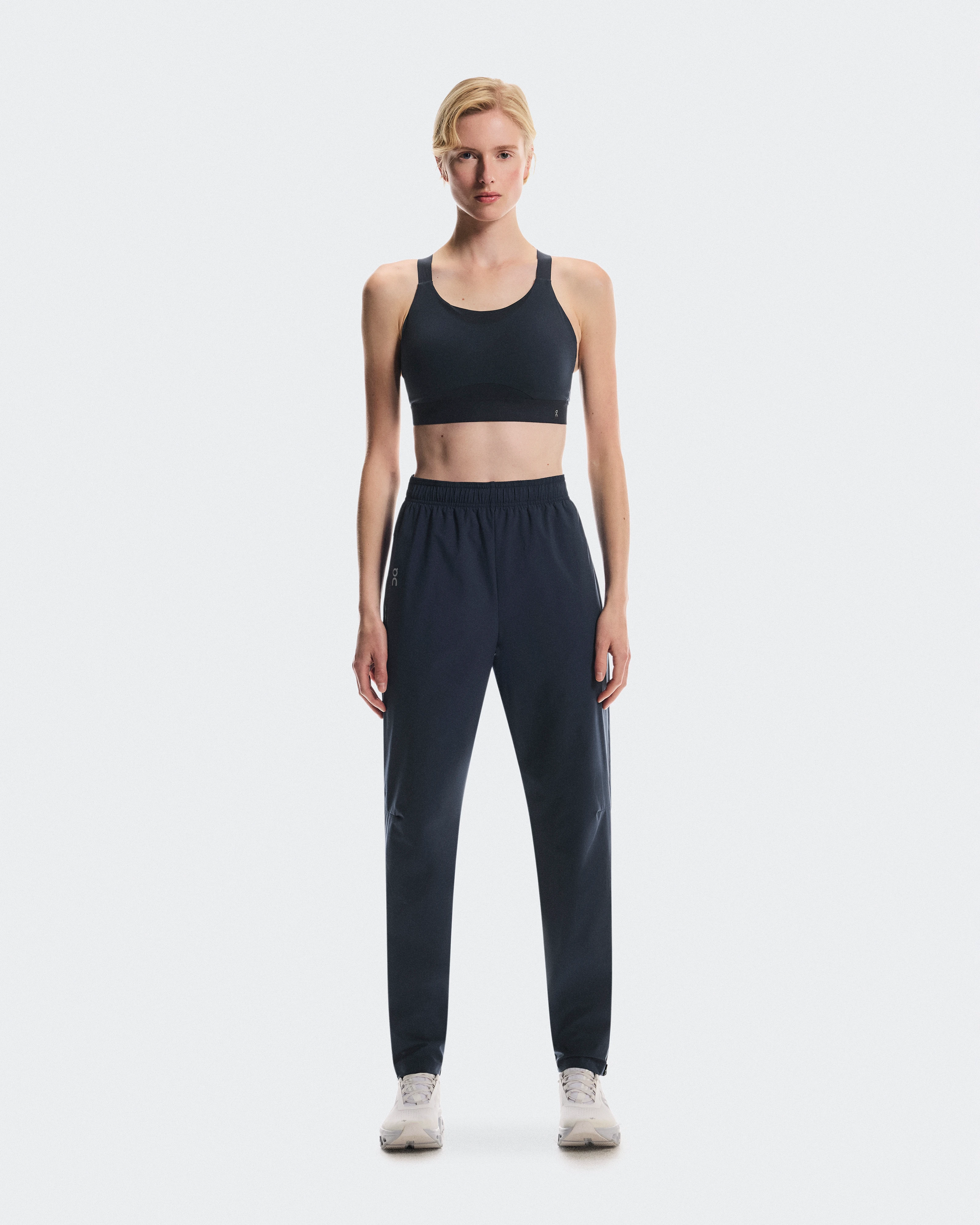 On Performance Bra Navy Femme Brassières