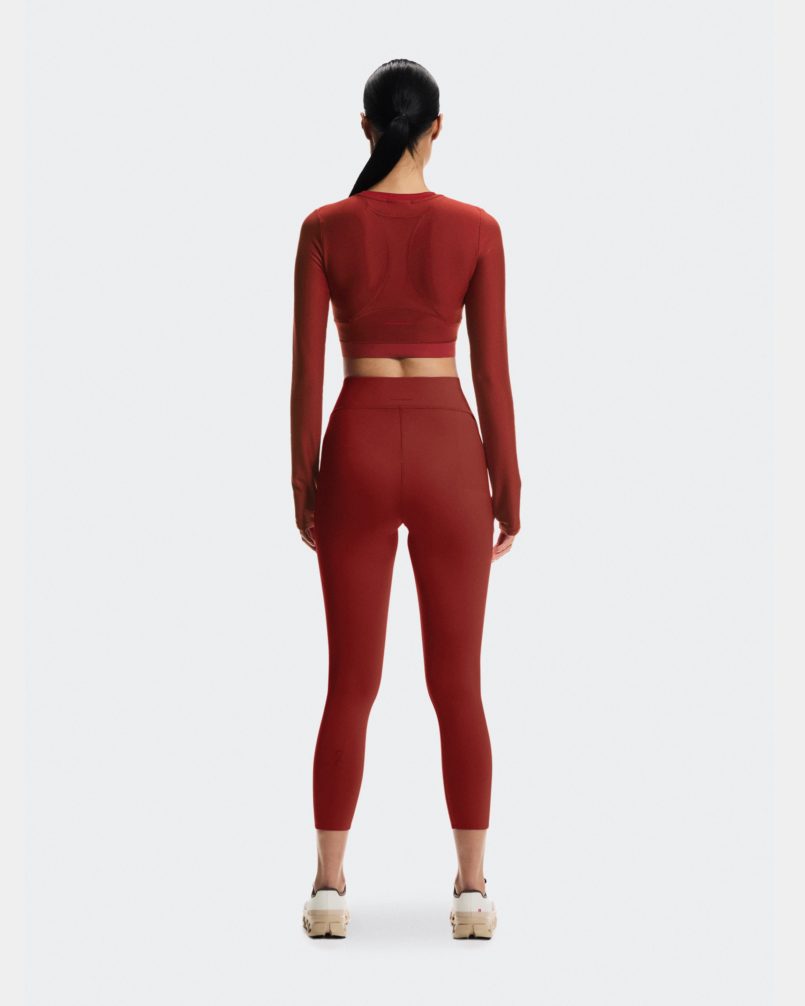 On Train Long Sleeve Crop Year of the Horse Sienna Femme Hauts et t-shirts