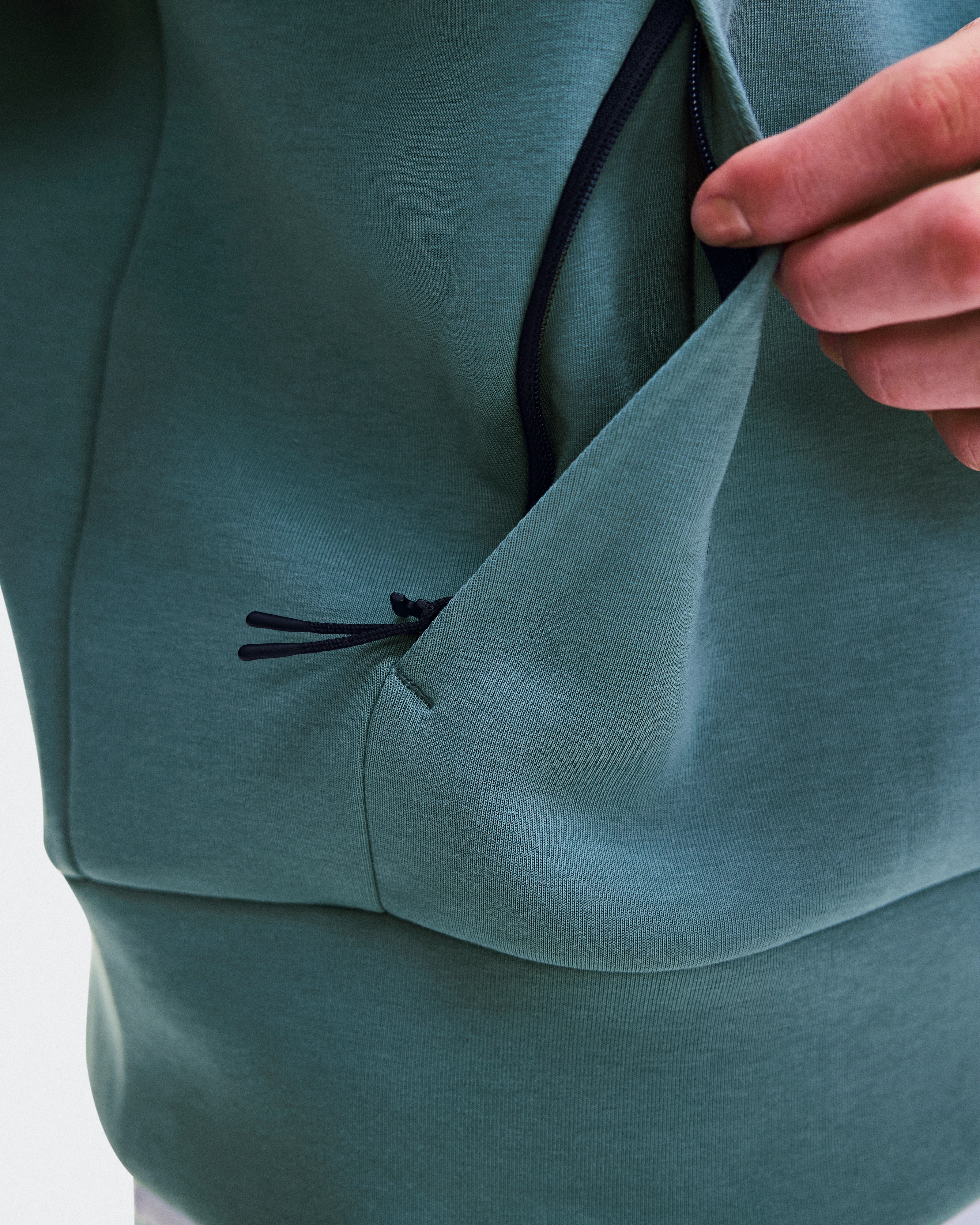 On Focus Tech Hoodie Agave Homme Sweats à capuche et sweats