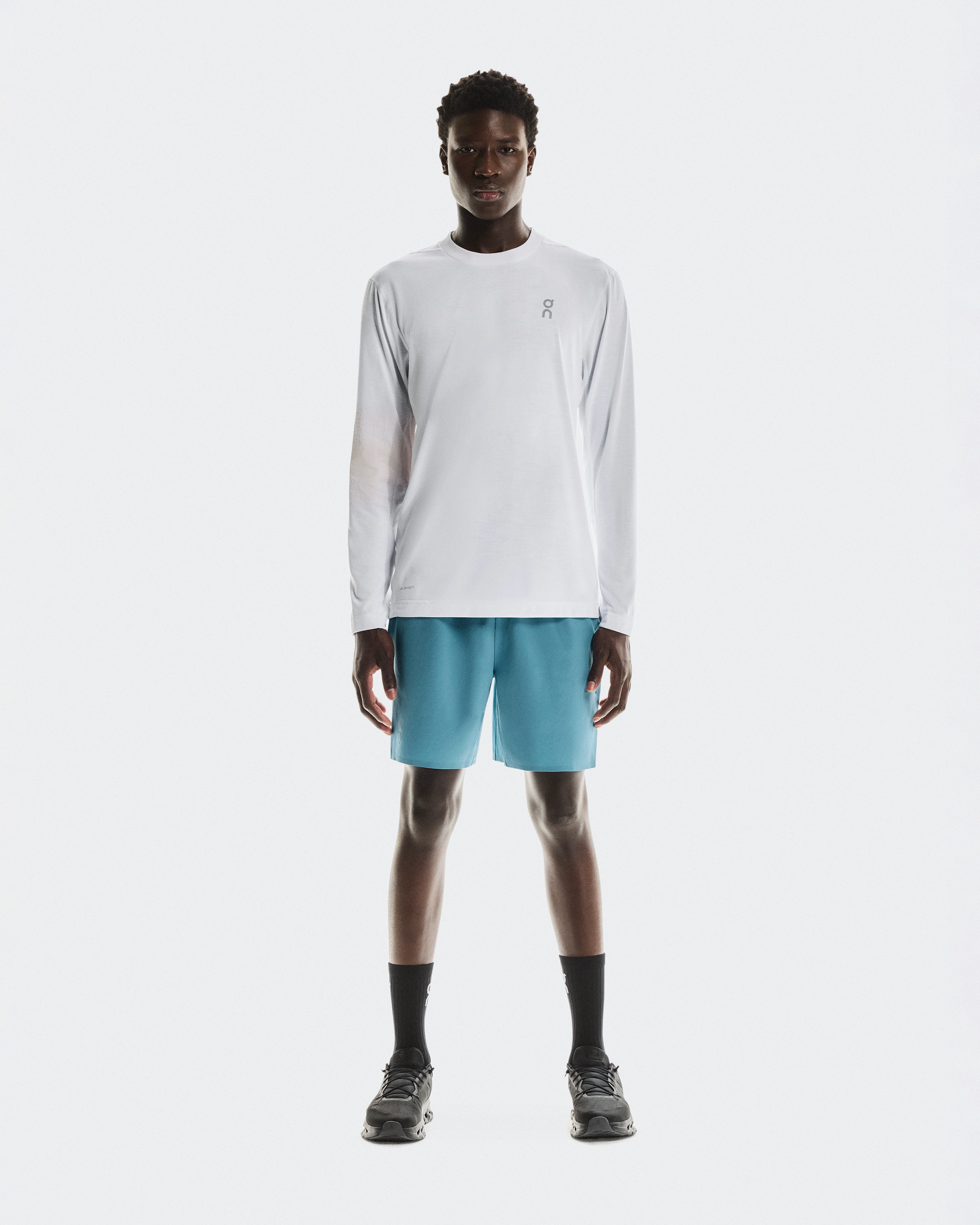 On Train Long-T Graphic White Homme Hauts et t-shirts