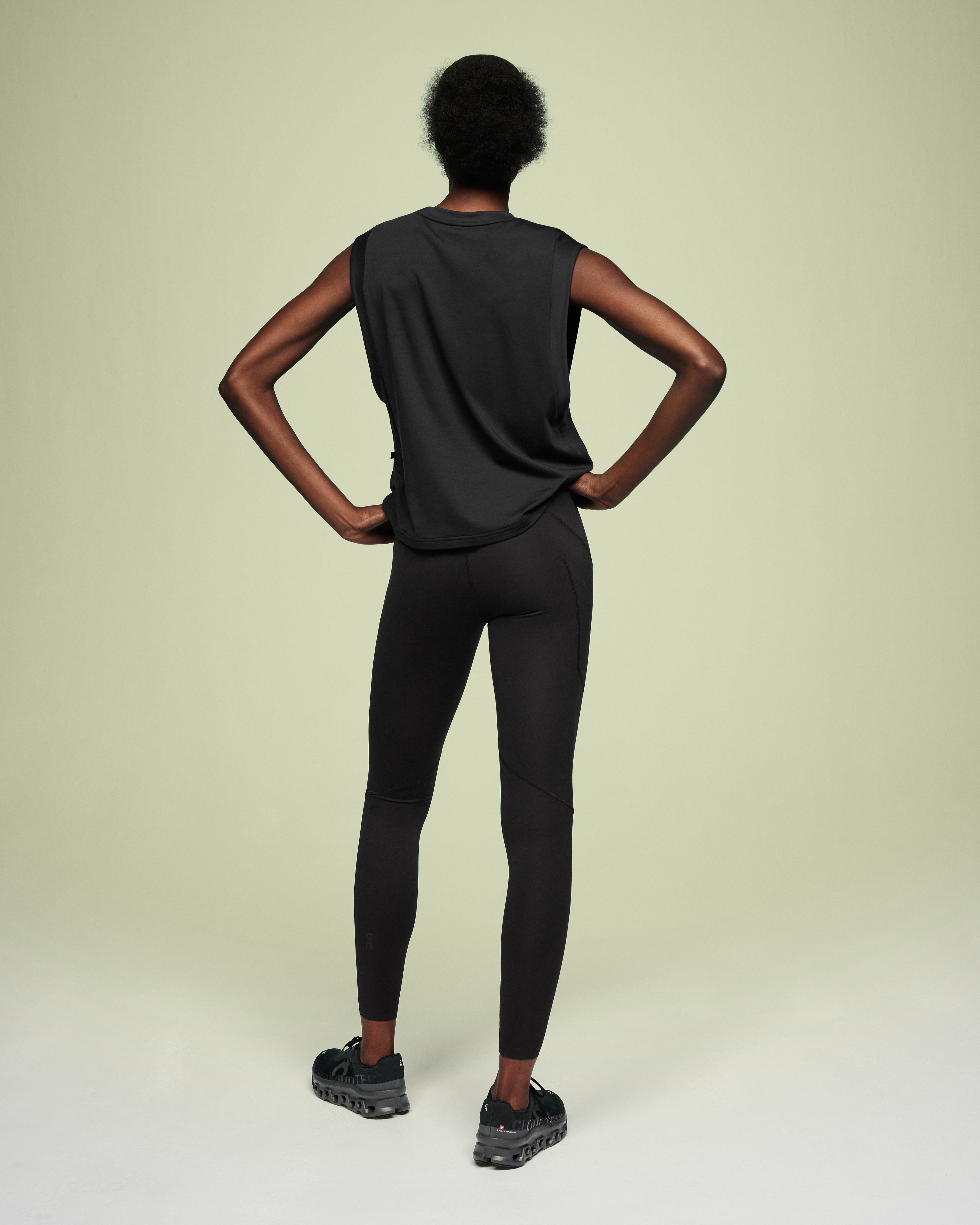 On Focus Crop Black Femme Hauts et t-shirts