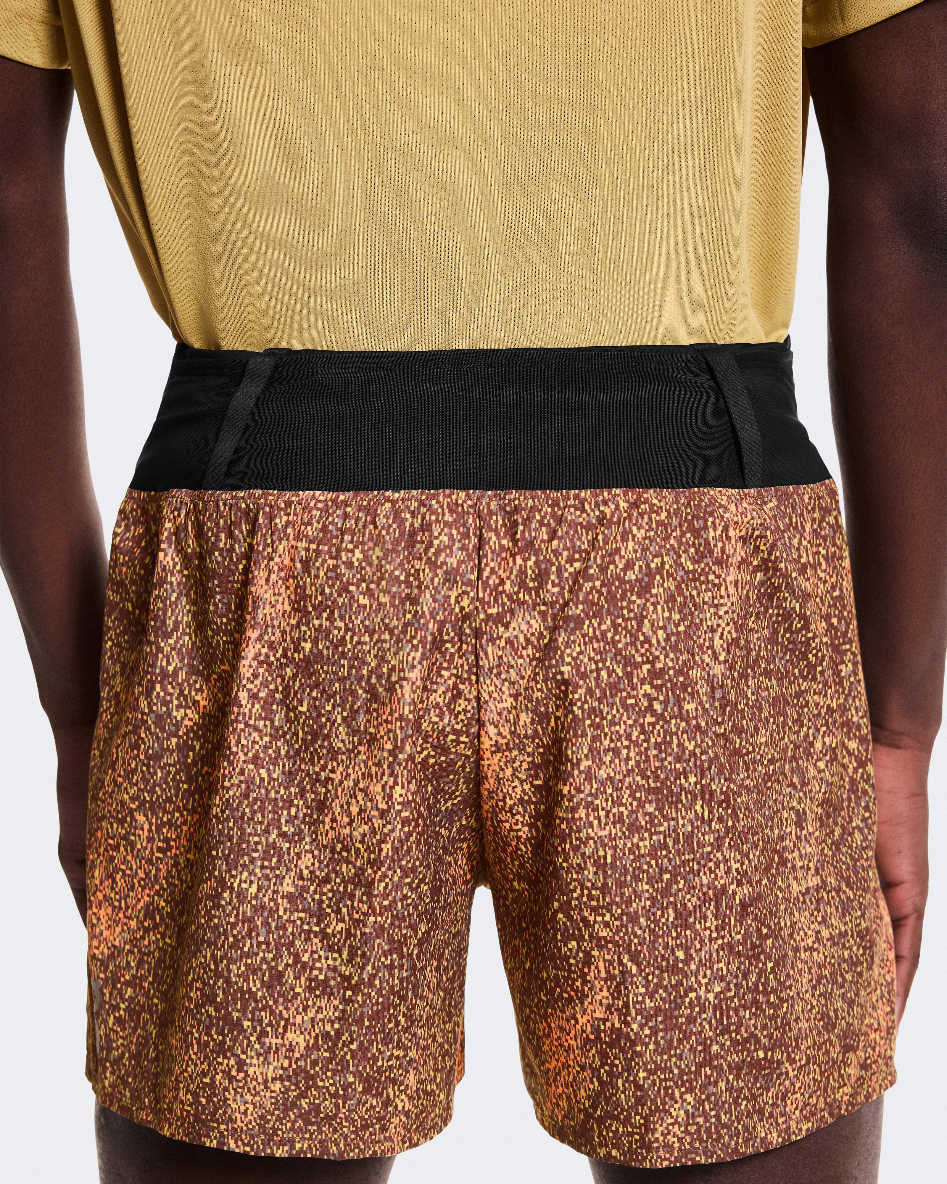 On Trail Shorts Black & Gobi Homme Shorts