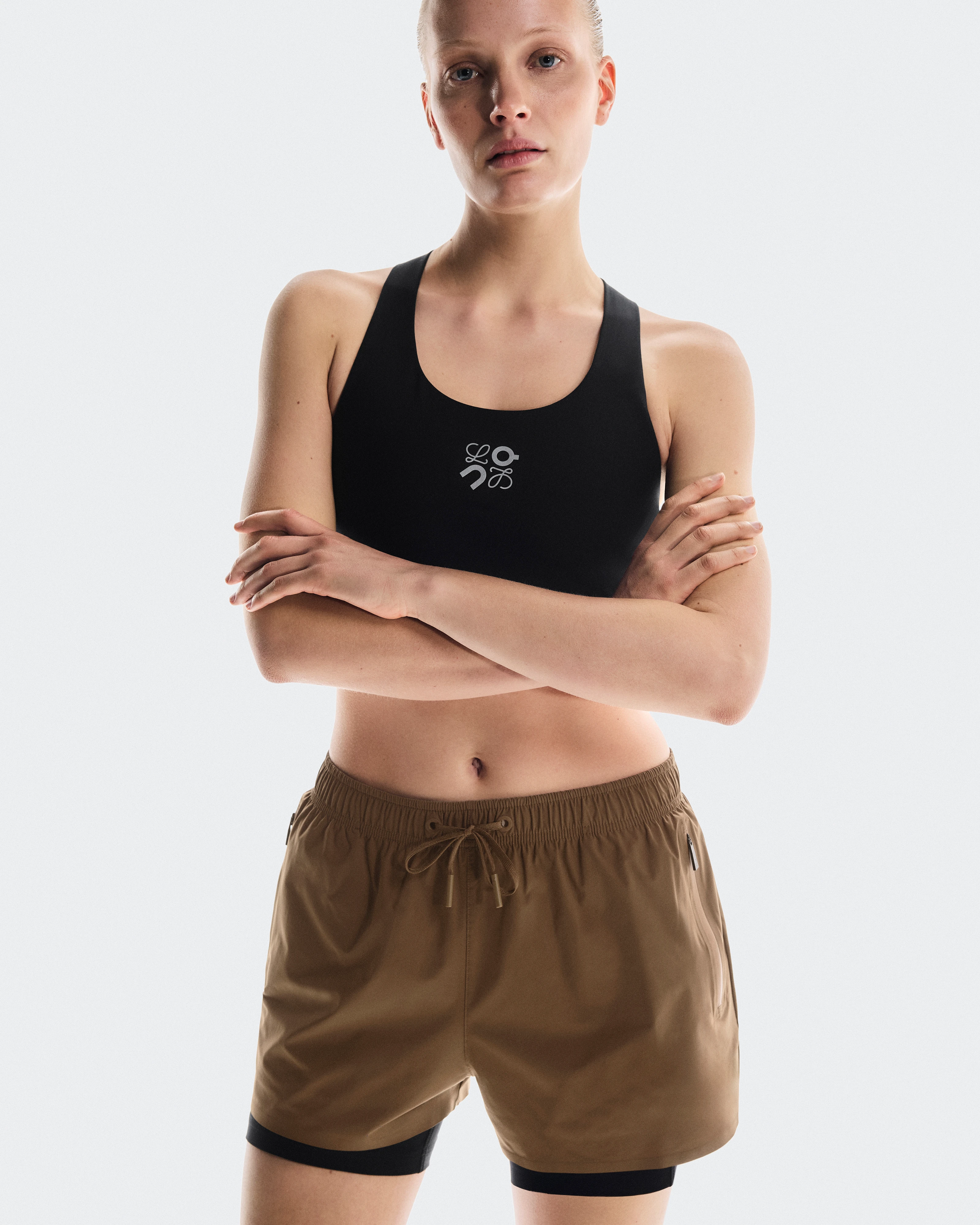 On Performance Shorts LOEWE Toffee Femme Shorts