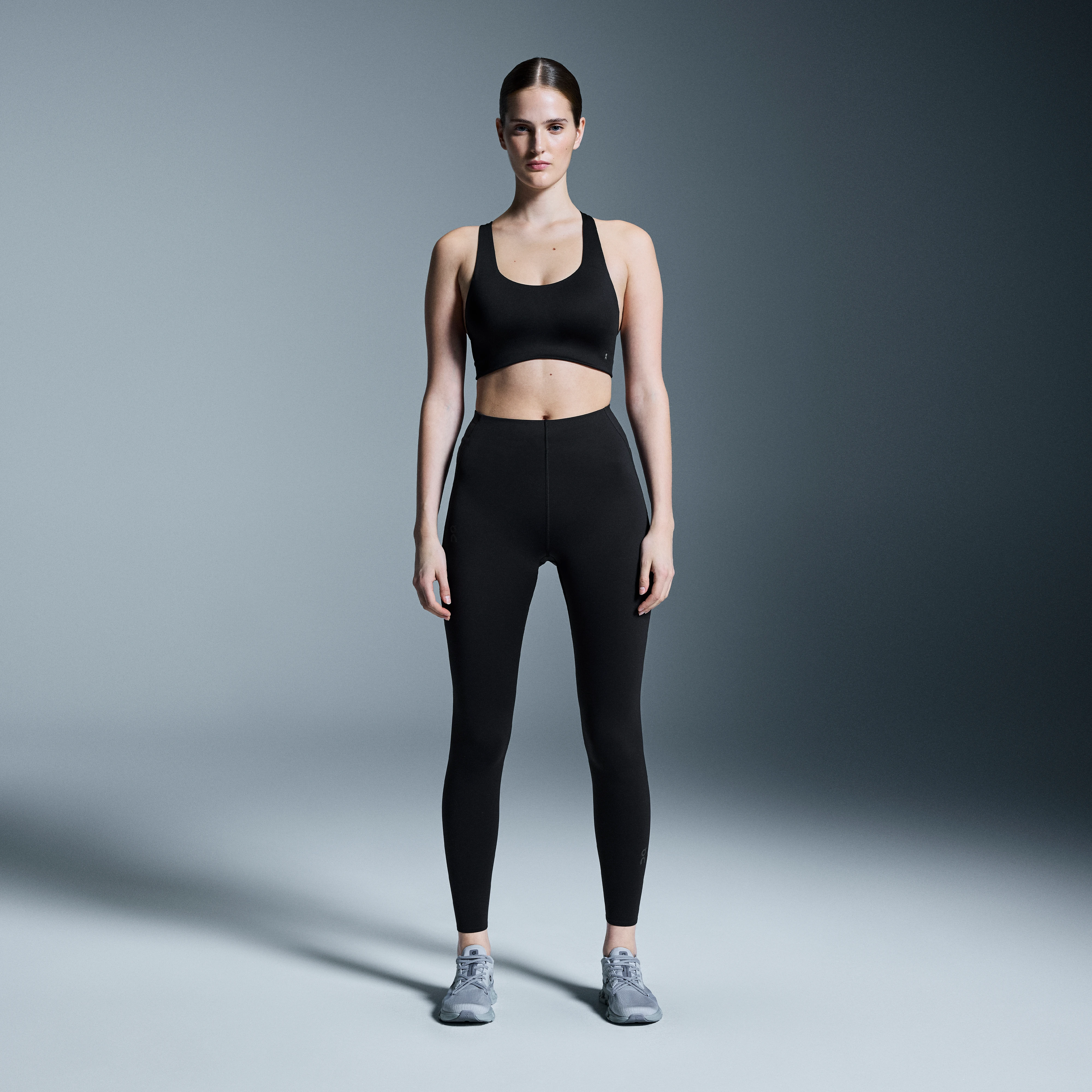 On Train Tights Black Femme – HIIT, cross training, multisport Leggings