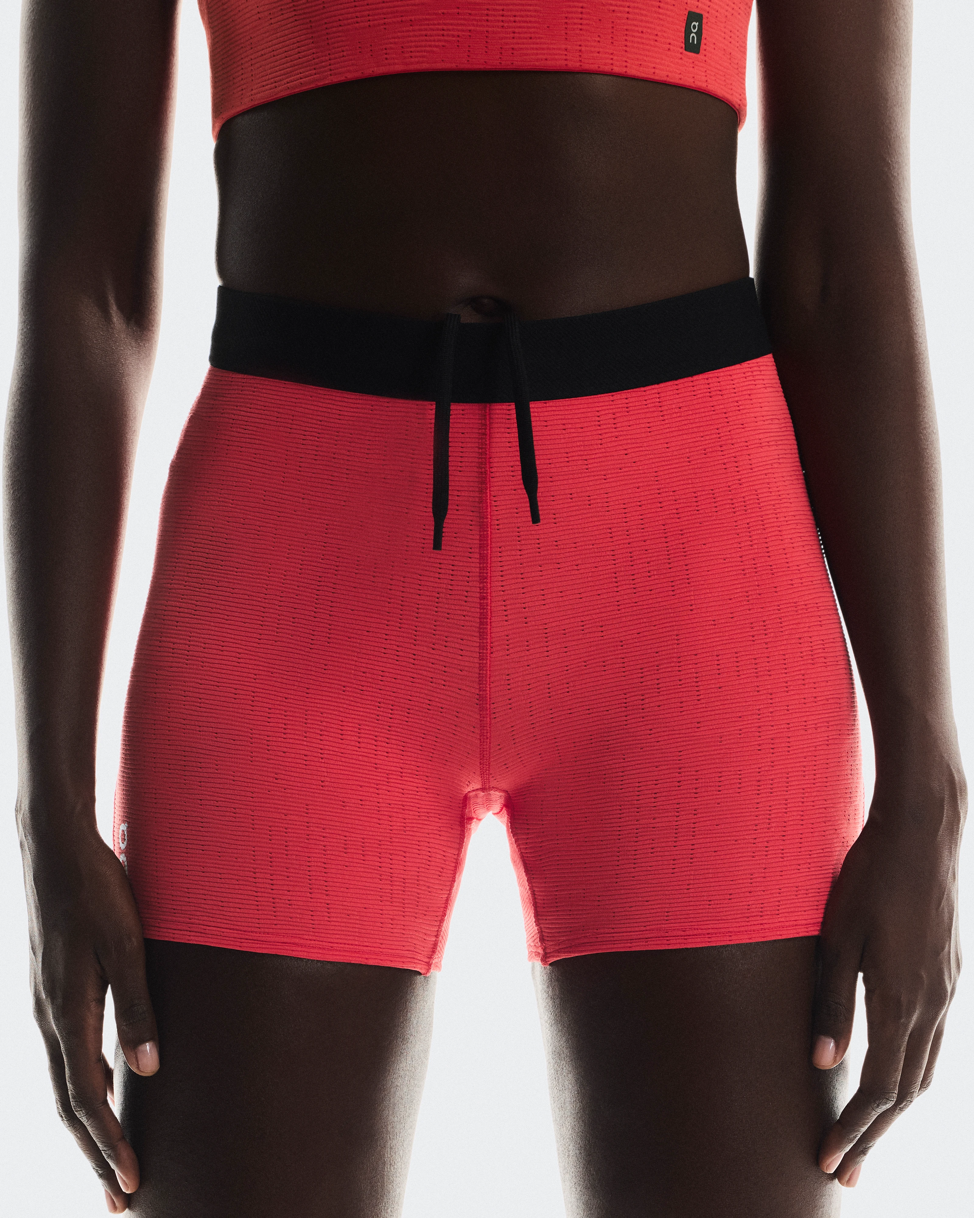 On Pace Tights Short Red Femme Leggings