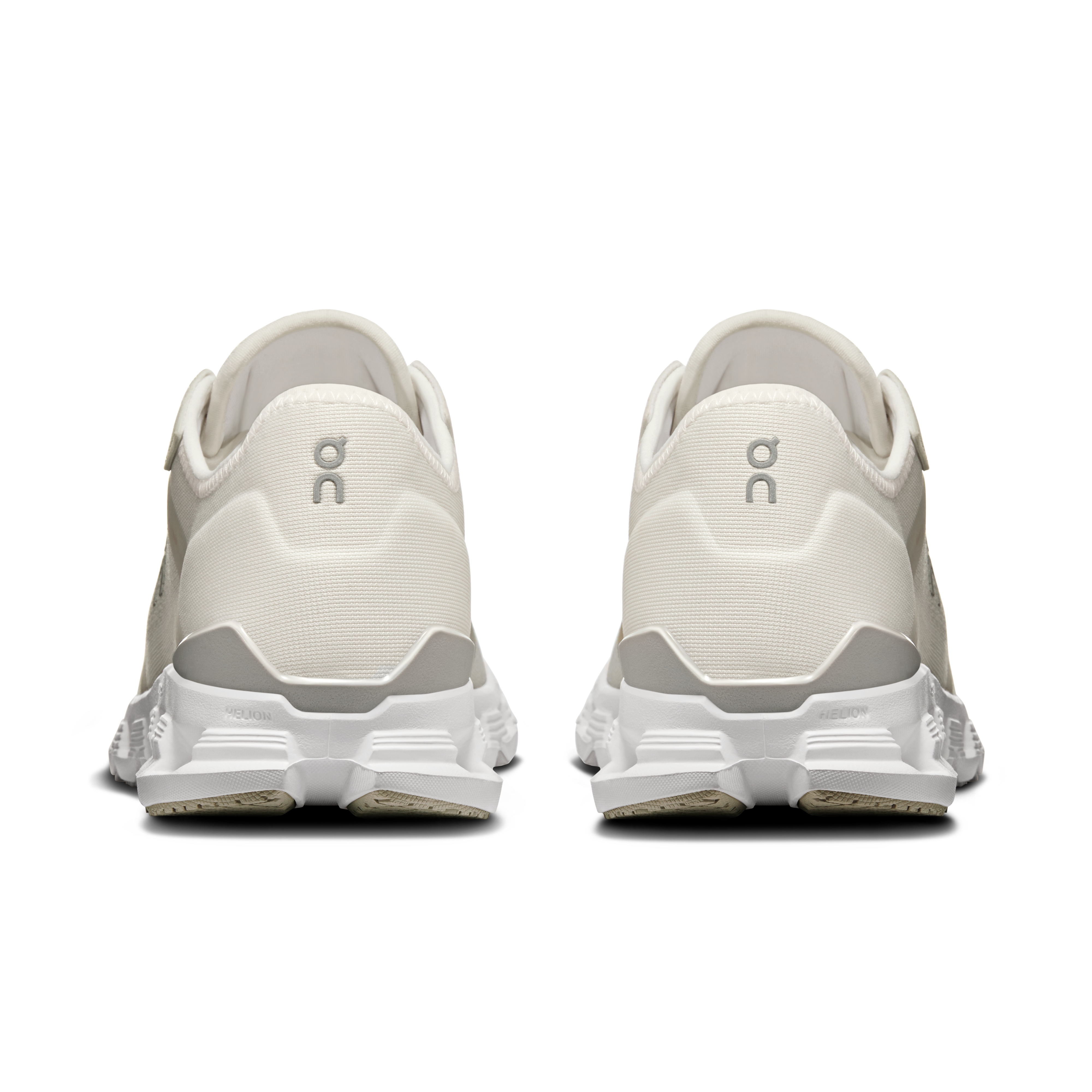 On Cloud X 4 AD White & Wolf Femme training_shoes Chaussures
