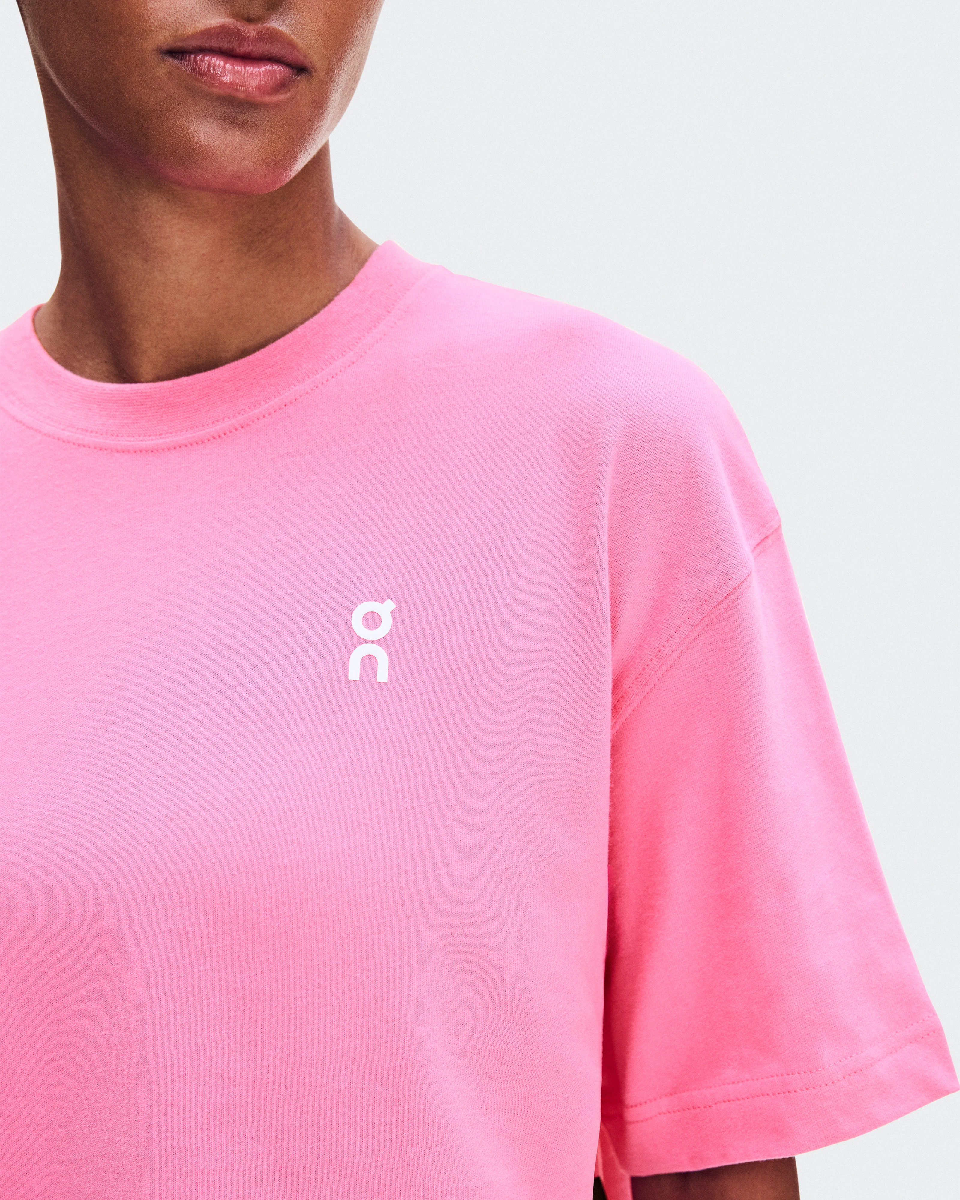 On Club Boxy-T Bubblegum Femme Hauts et t-shirts