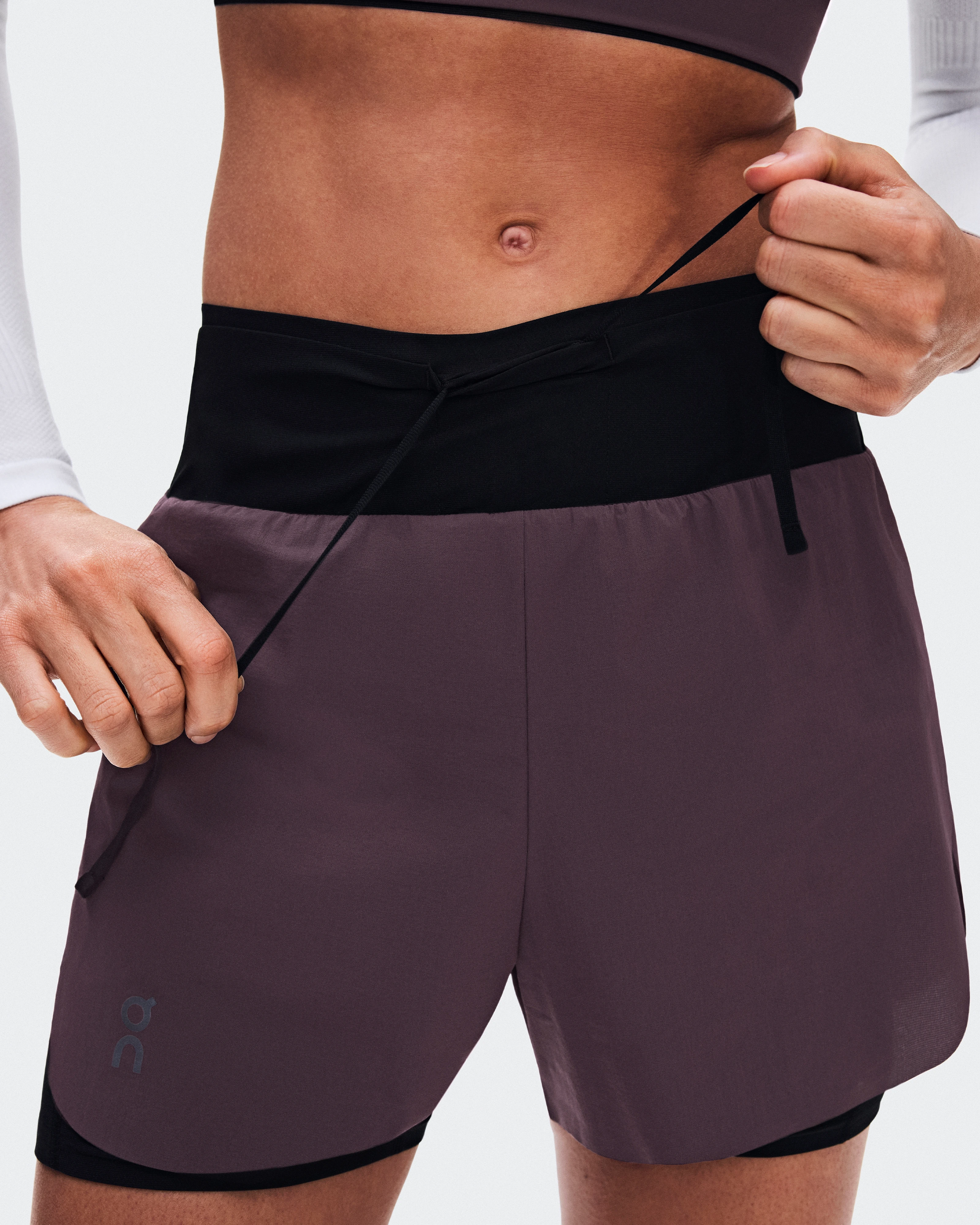 On Zero 2-in-1 Shorts Urchin & Black Femme Shorts