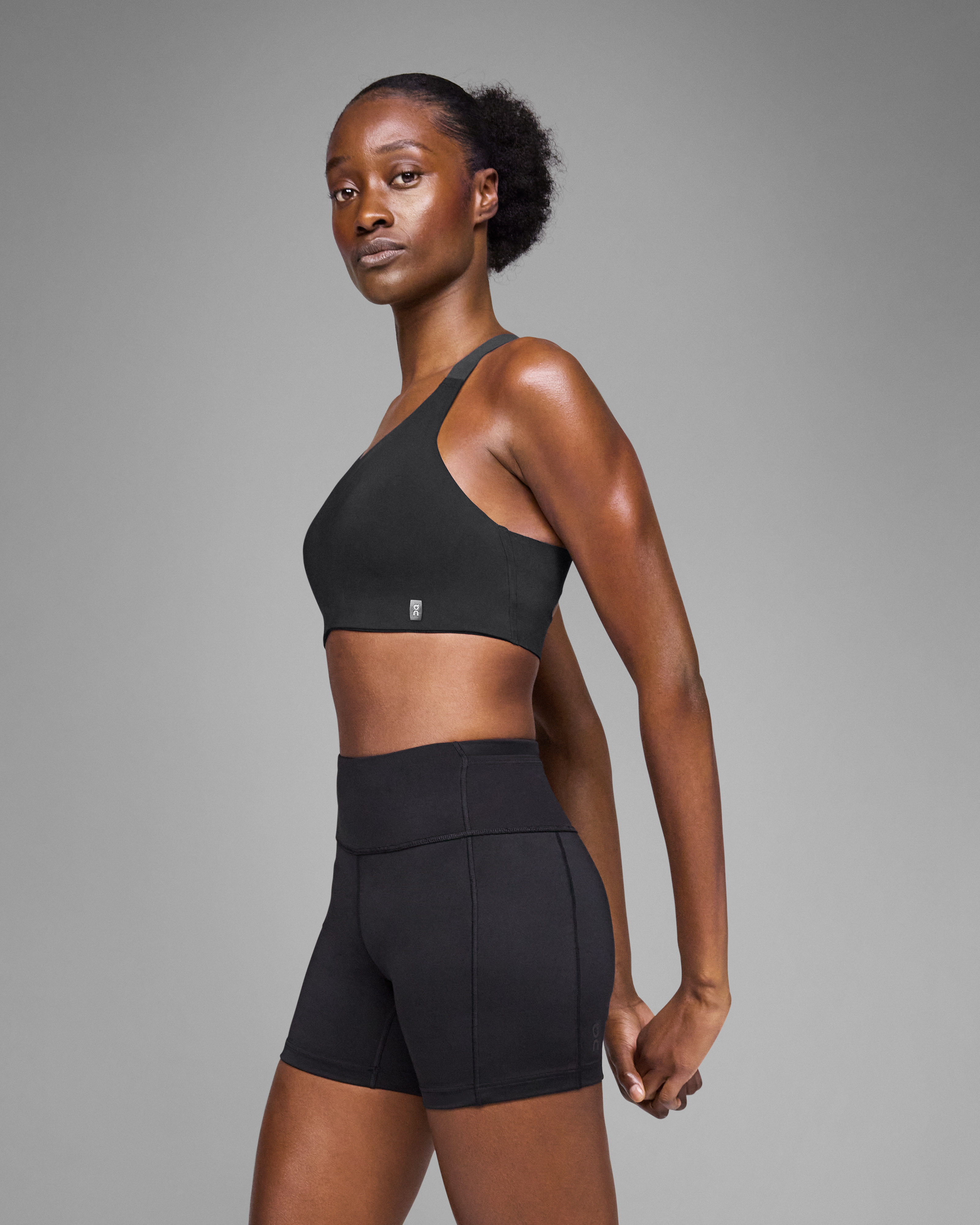 On Endurance Bra Black Femme Brassières