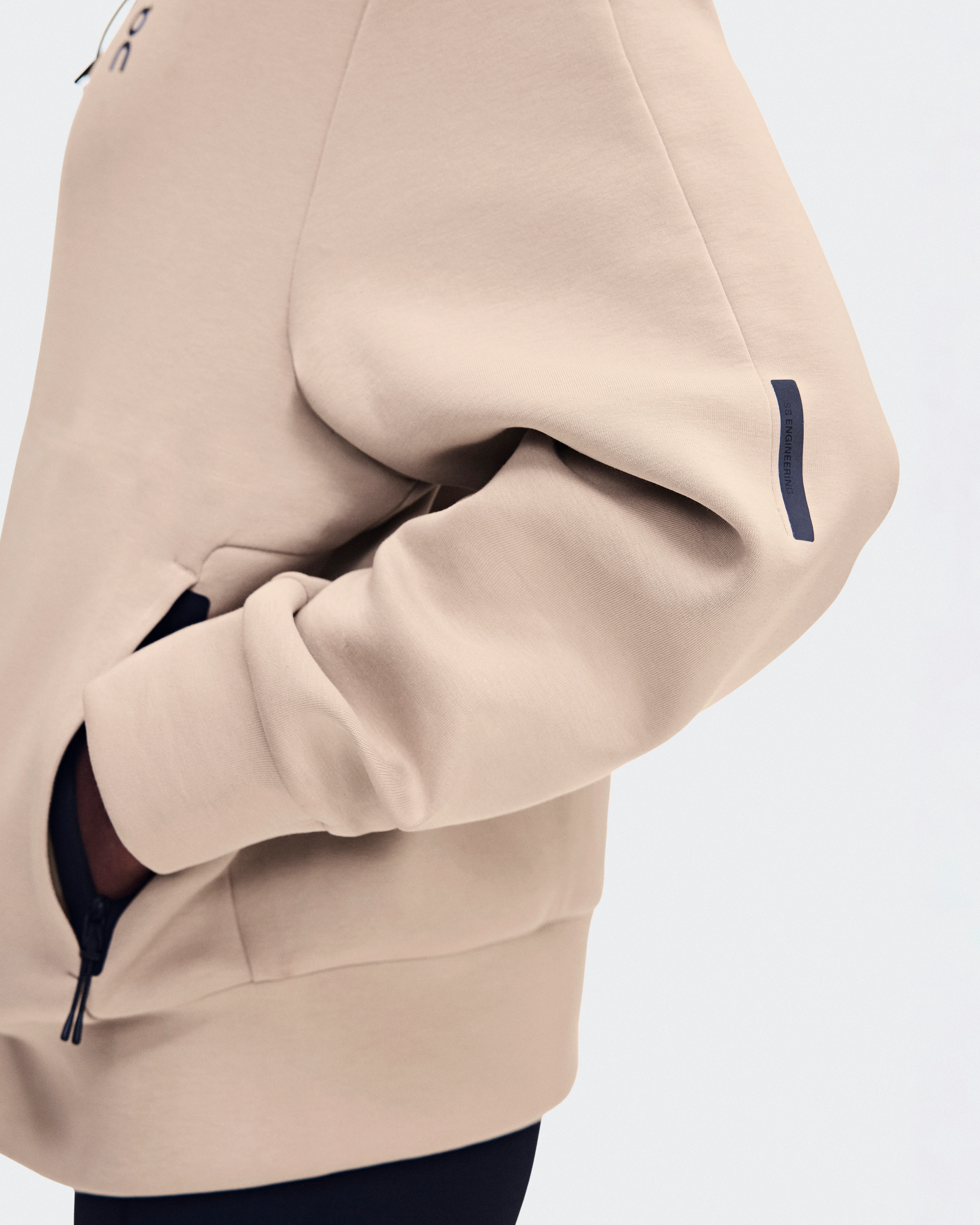 On Focus Tech Zip Hoodie Desert Femme Sweats à capuche et sweats