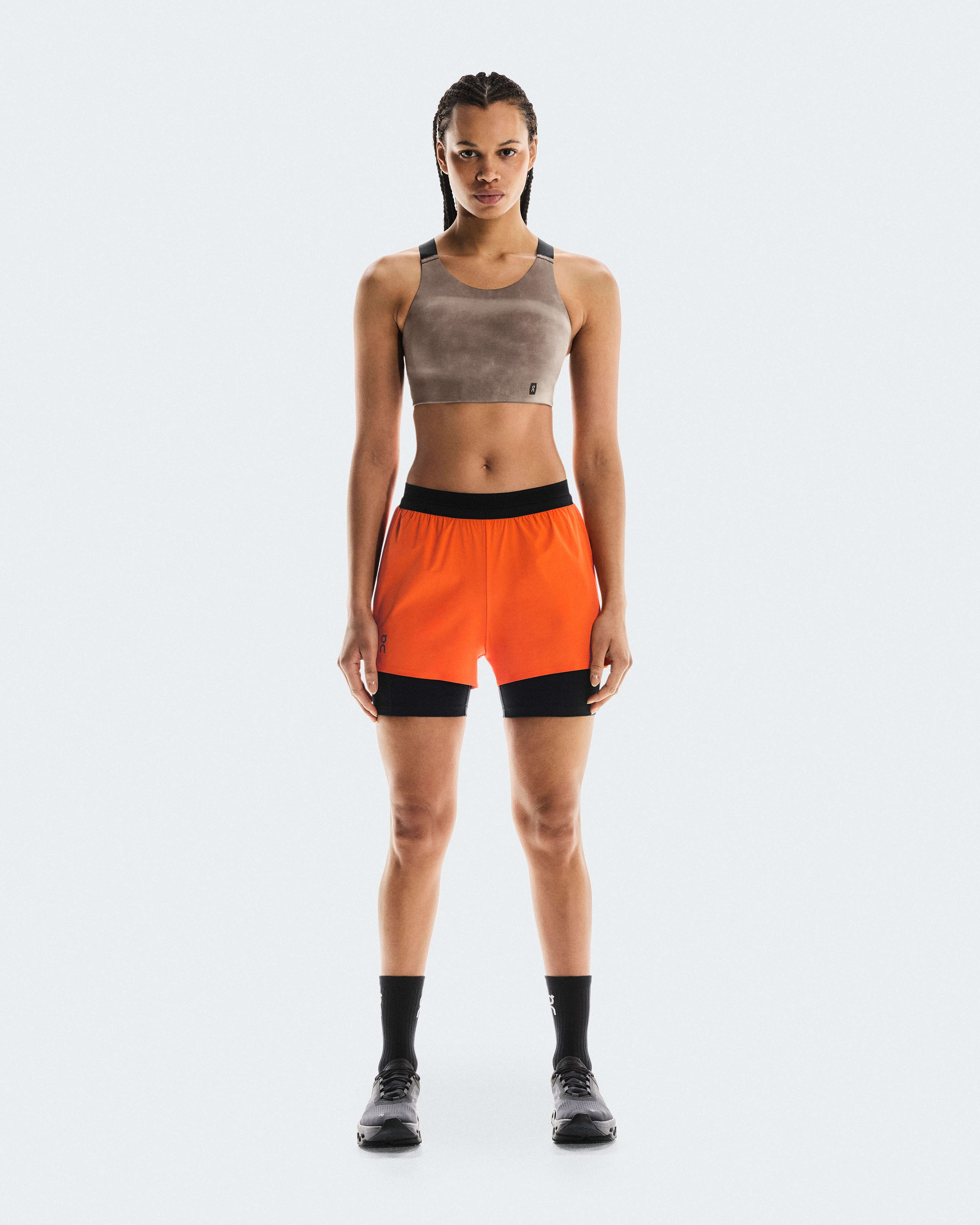 On Performance Bra AOP Cinder & Black Femme Brassières