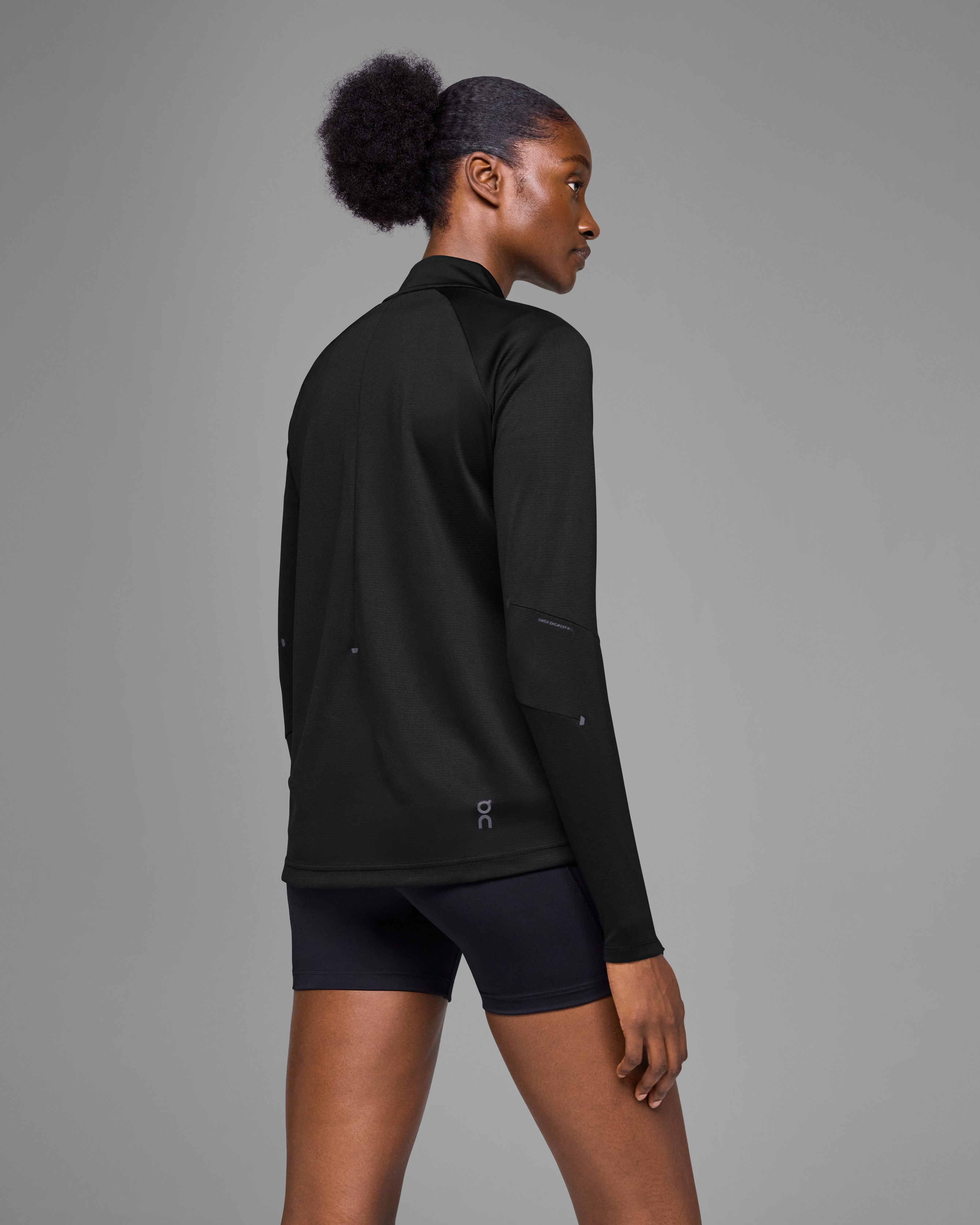On Climate Shirt Black Femme Sweats à capuche et sweats