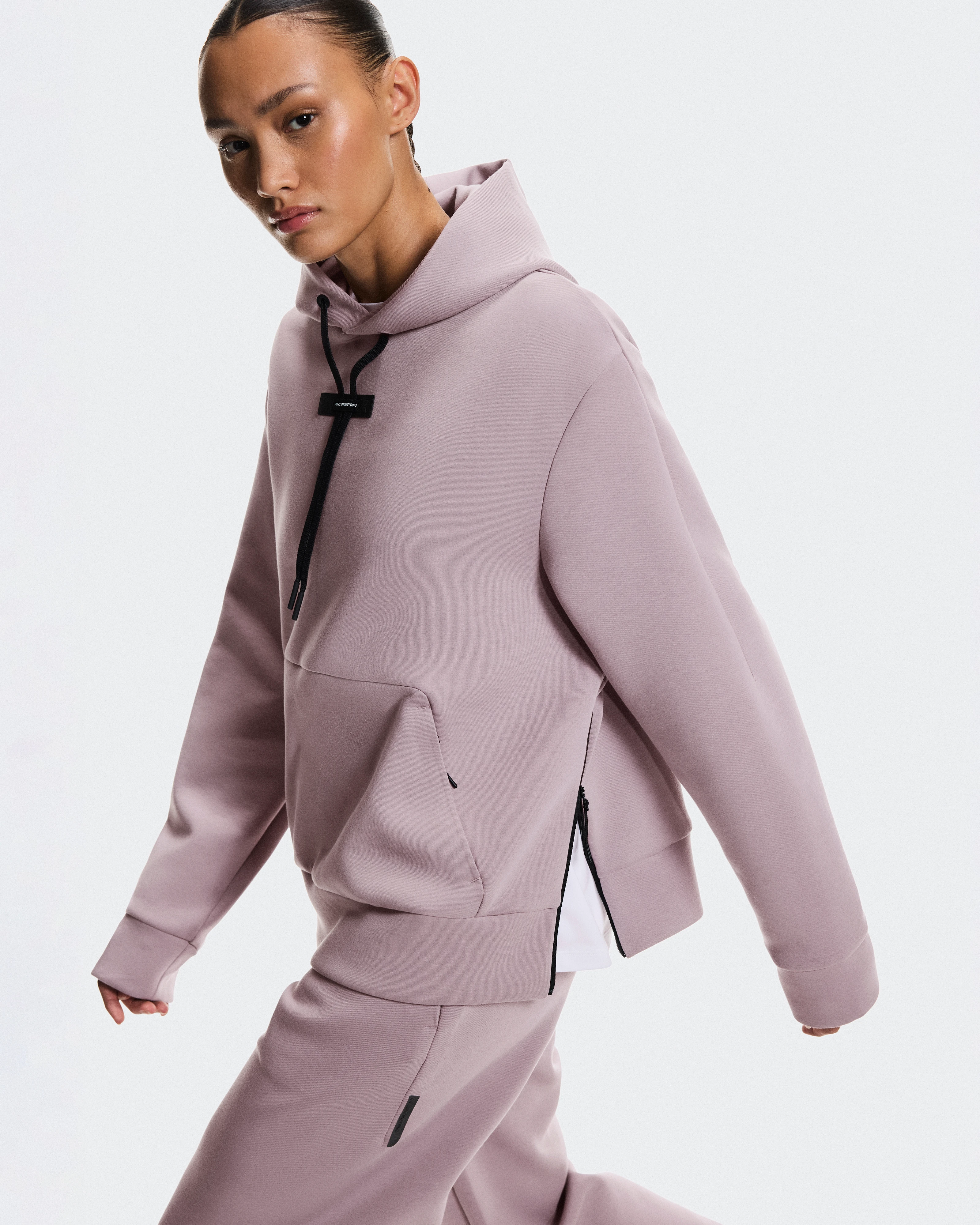 On Focus Tech Hoodie Heron Femme Sweats à capuche et sweats