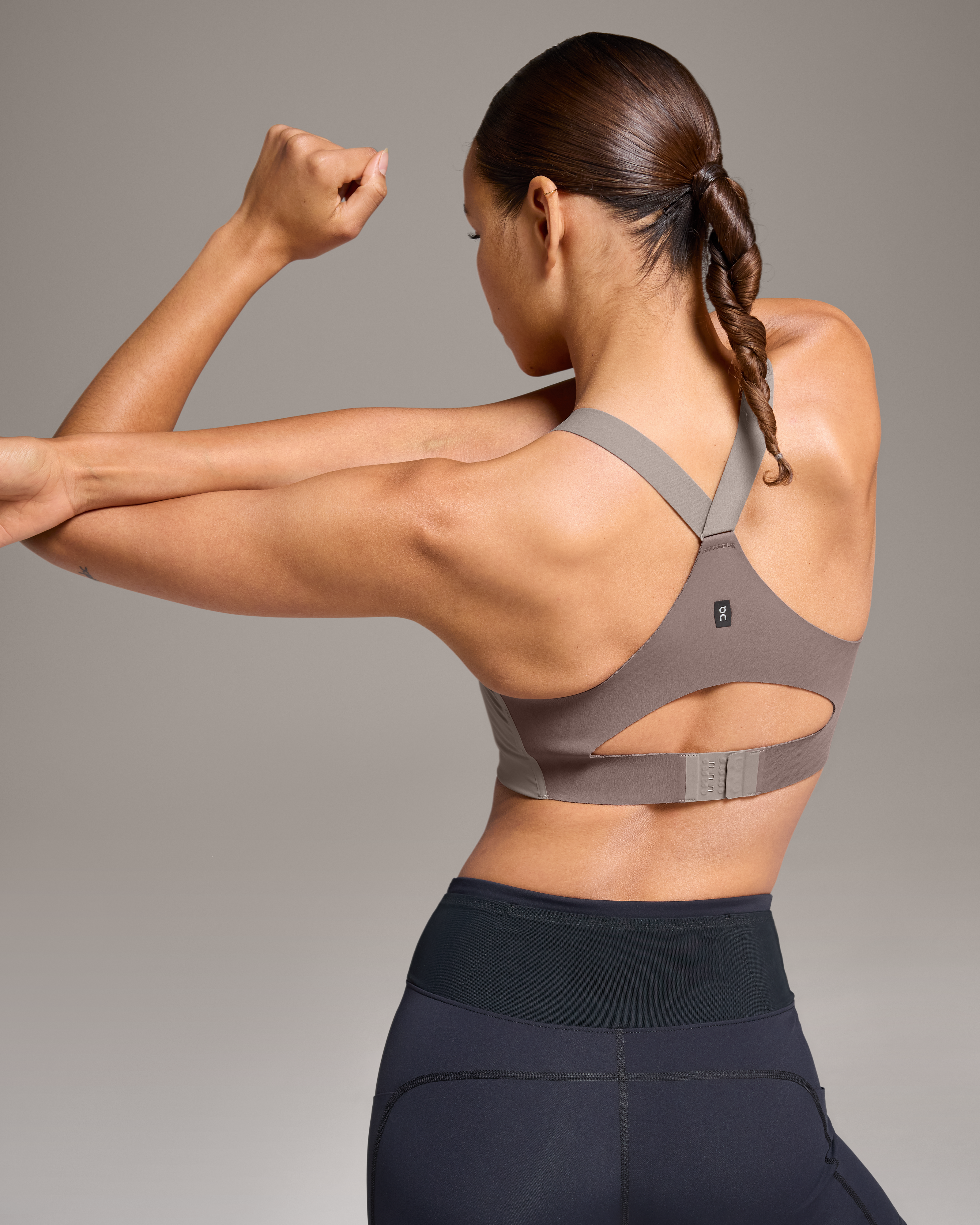 On Endurance Bra Cinder & Ash Femme Brassières