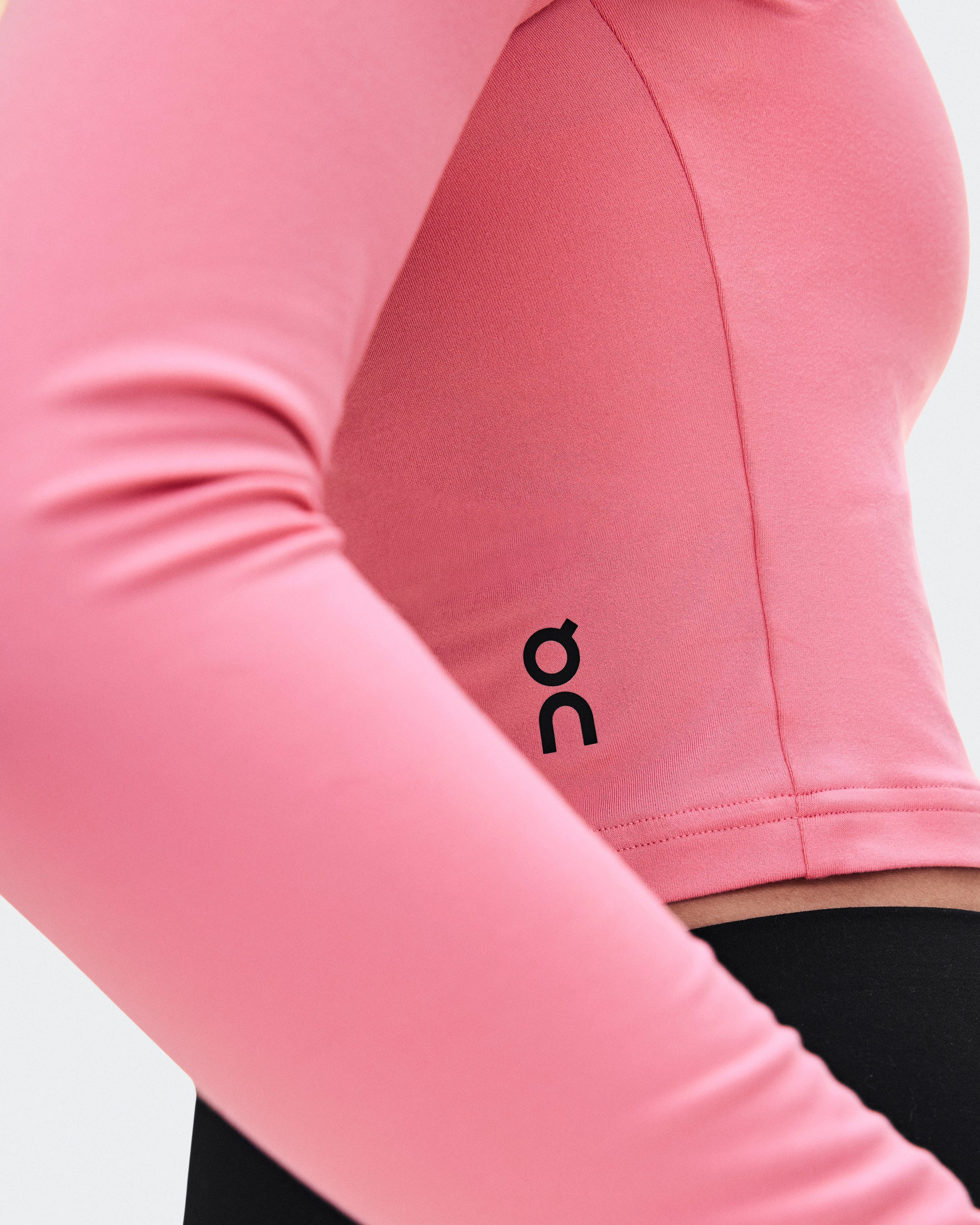 On Studio Long-T Crop Magnolia Femme Hauts et t-shirts