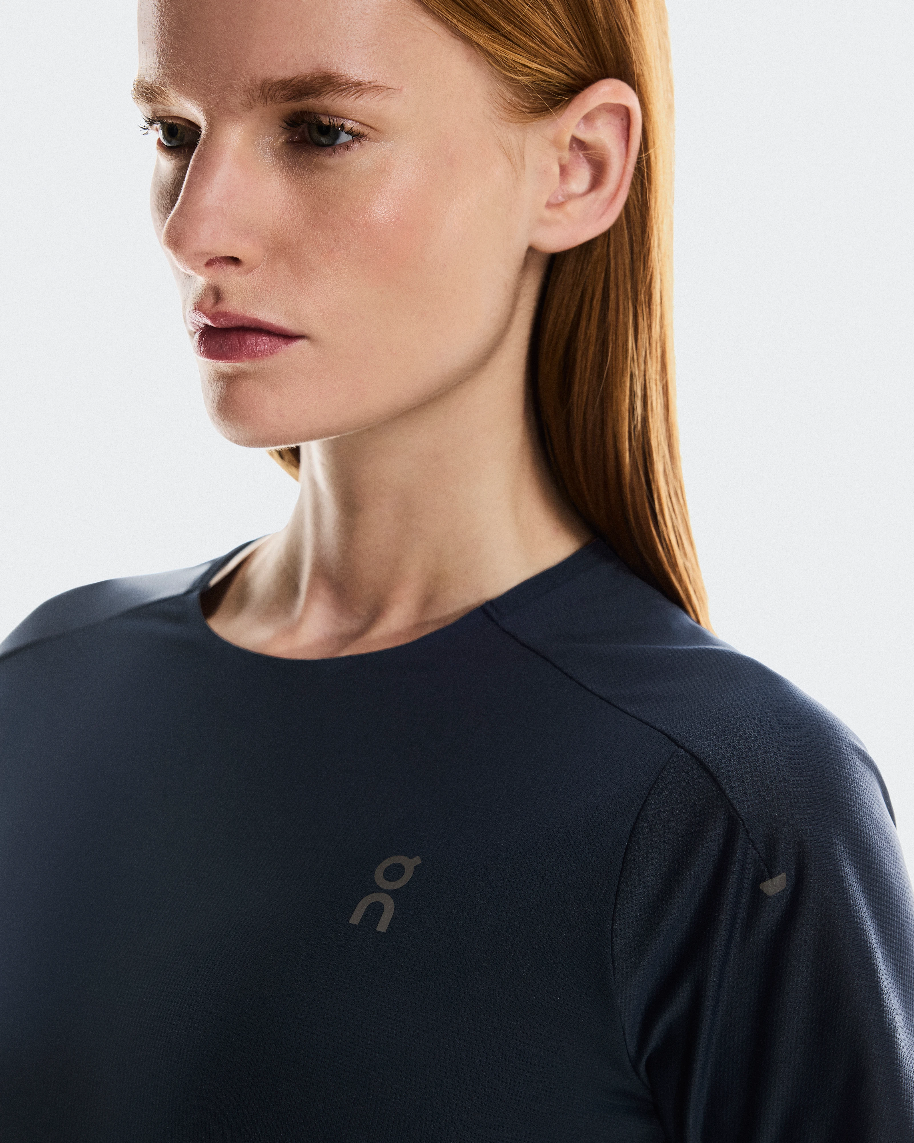 On Performance-T Navy & Black Femme Hauts et t-shirts