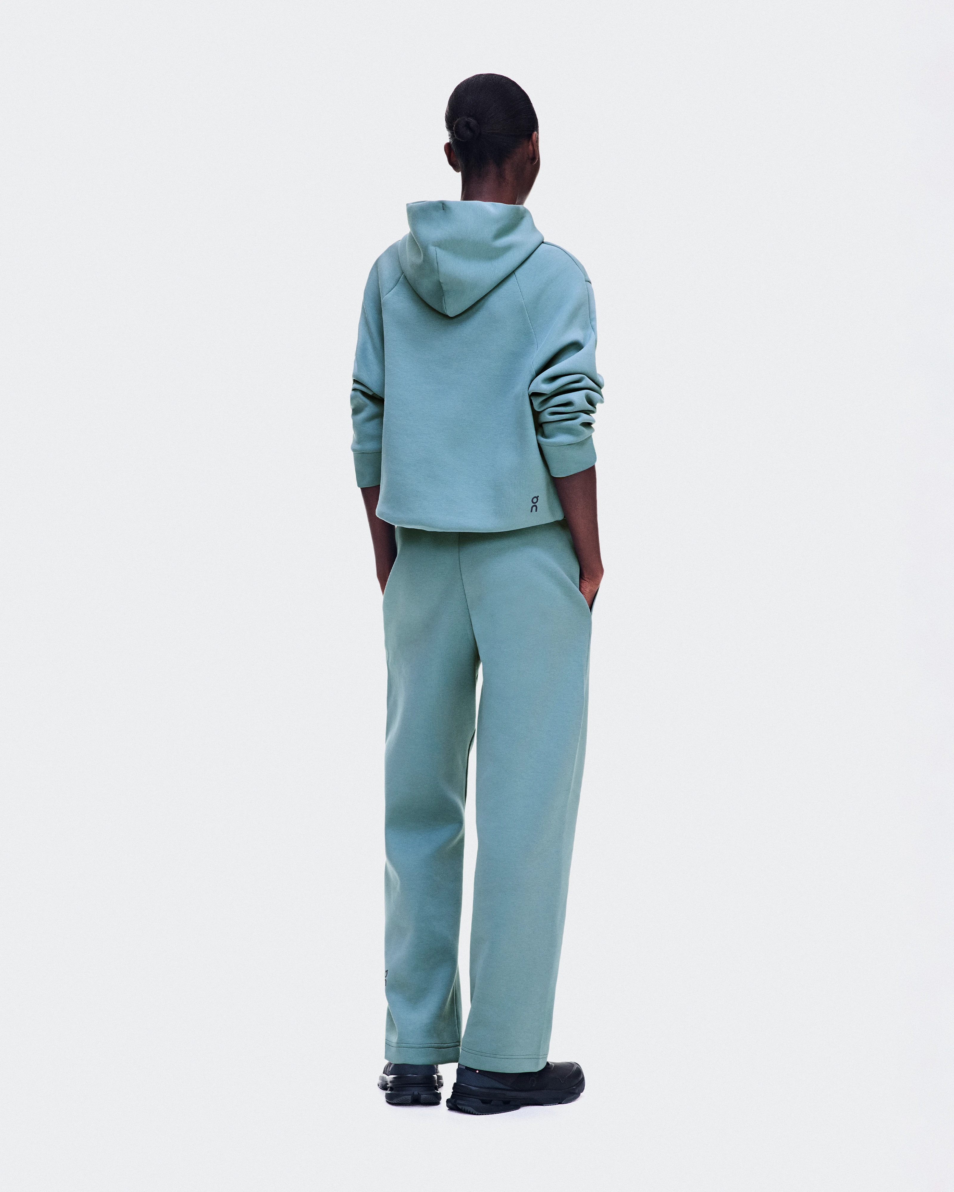 On Focus Tech Hoodie Agave Femme Sweats à capuche et sweats