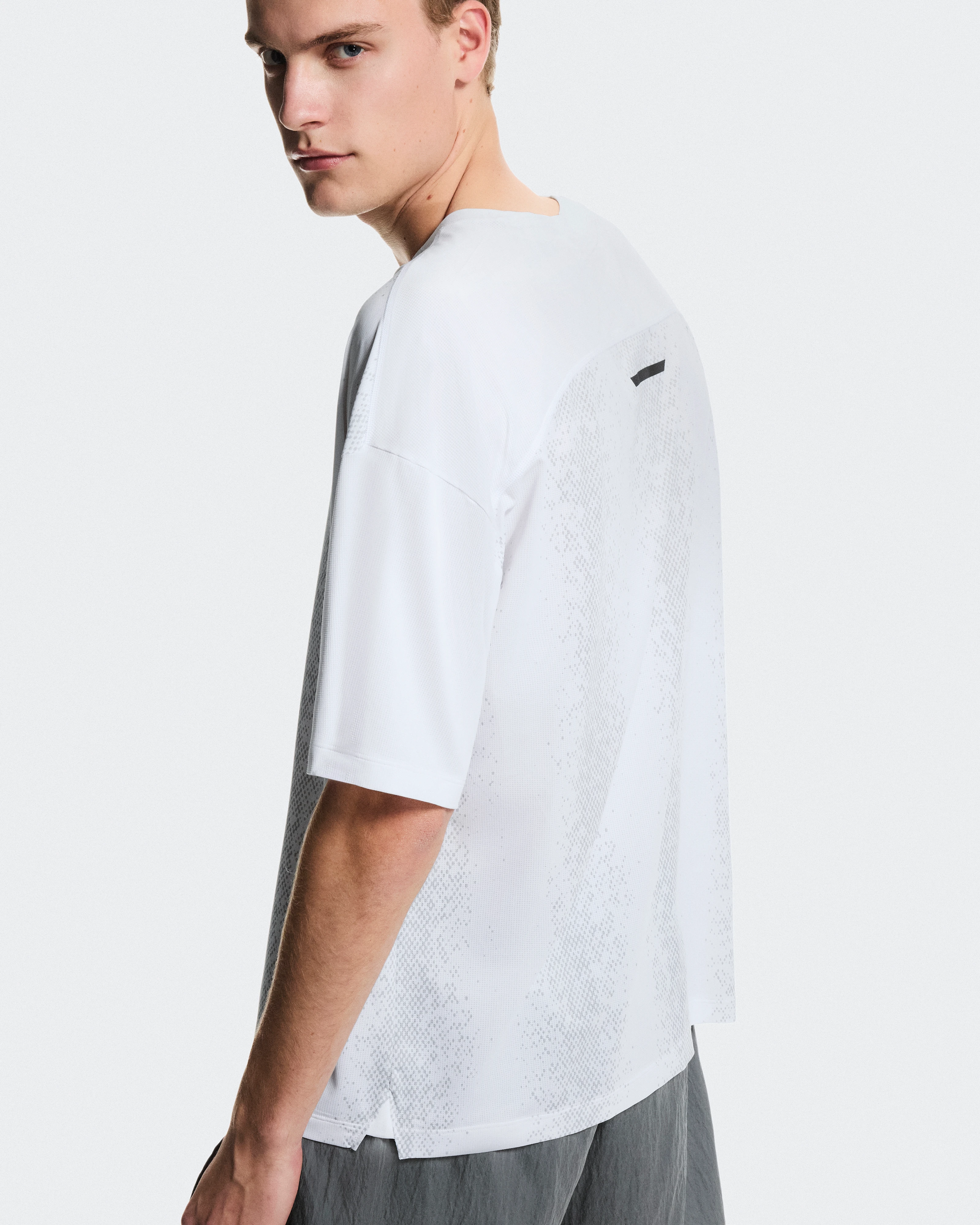 On Performance Volt-T White Homme Hauts et t-shirts