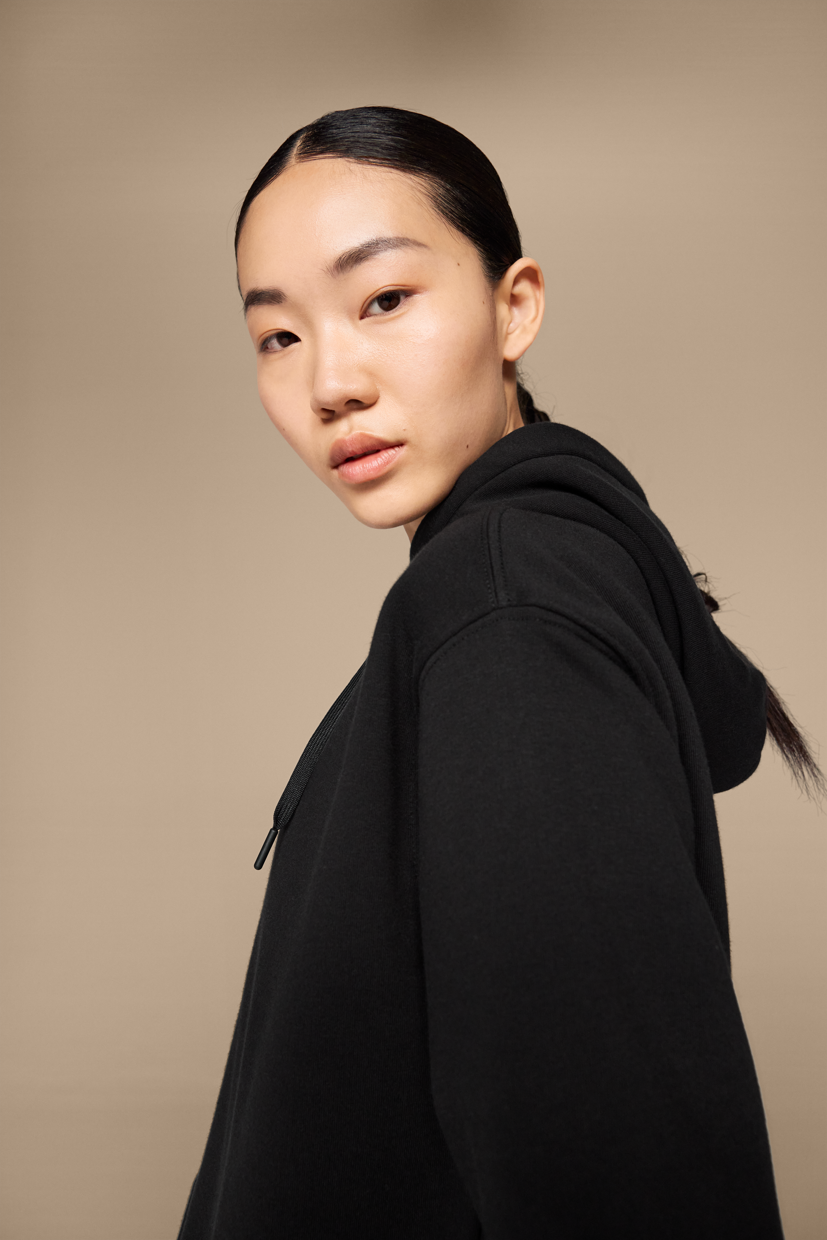 On Club Hoodie Black Femme Sweats à capuche et sweats