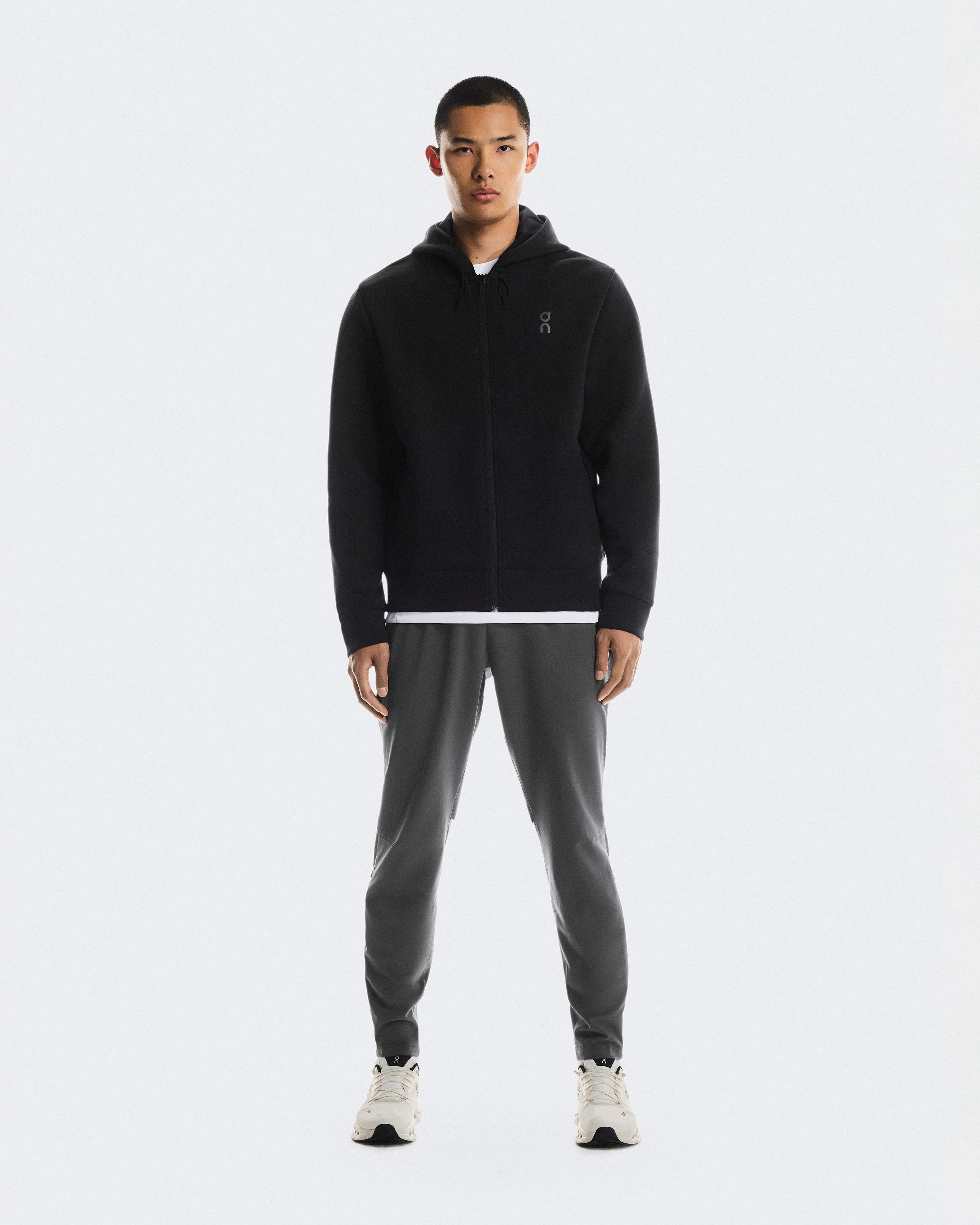 On Focus Tech Zip Hoodie Black Homme Sweats à capuche et sweats