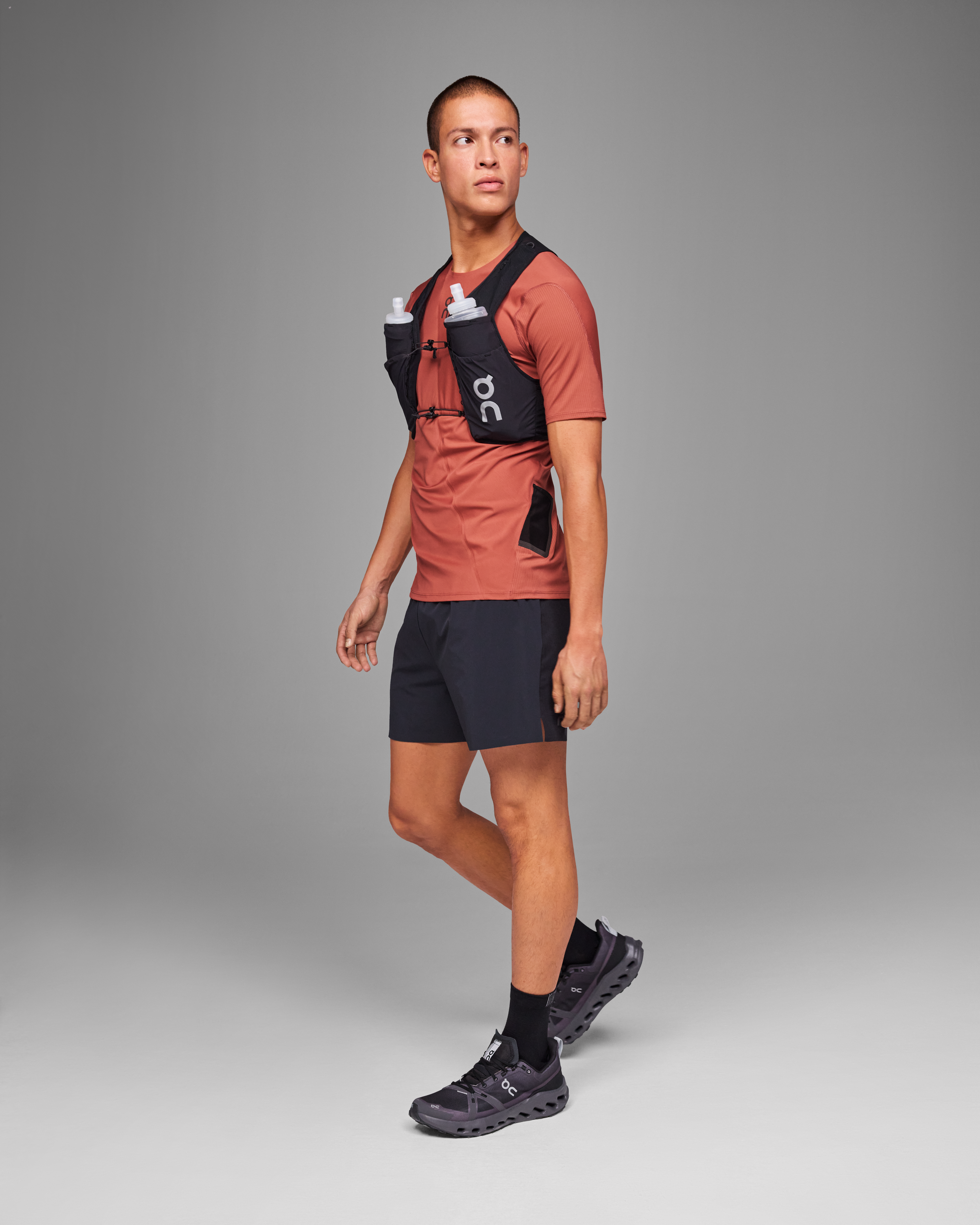 On Ultra Vest 5L Black Unisexe Gilet
