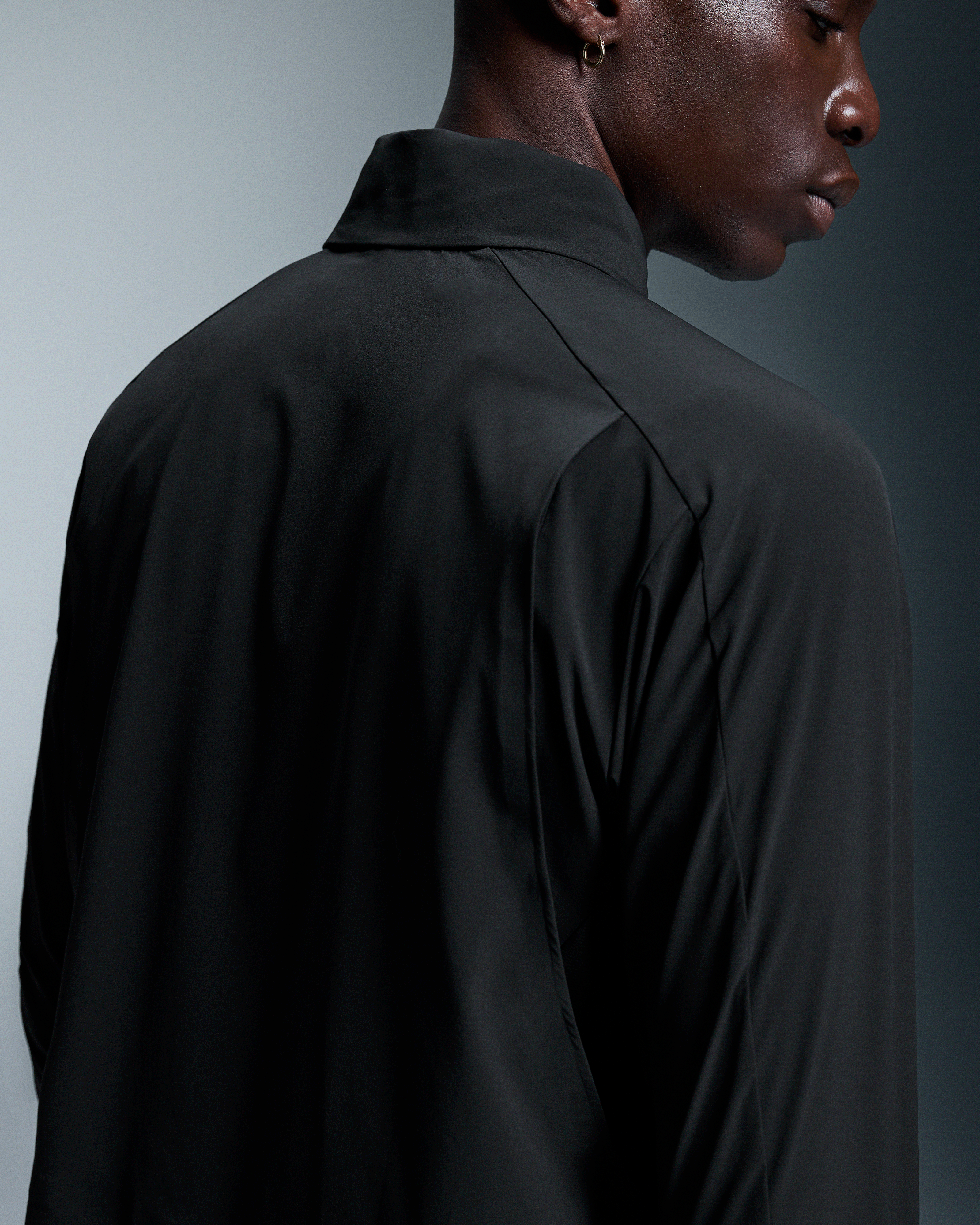 On Trail Breaker Black Homme Hauts et t-shirts