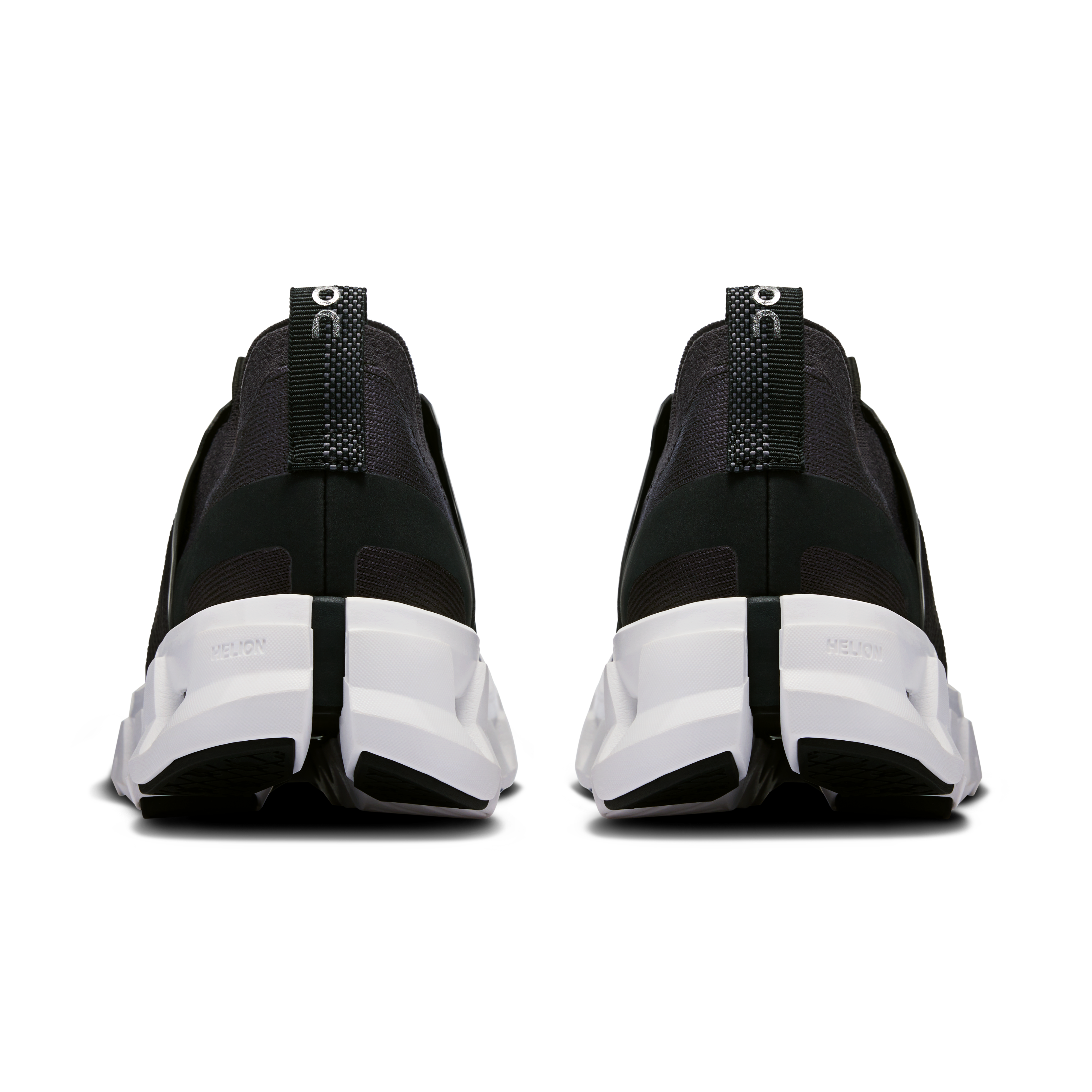 On Cloudswift 4 Black & White Femme Running sur route Chaussures