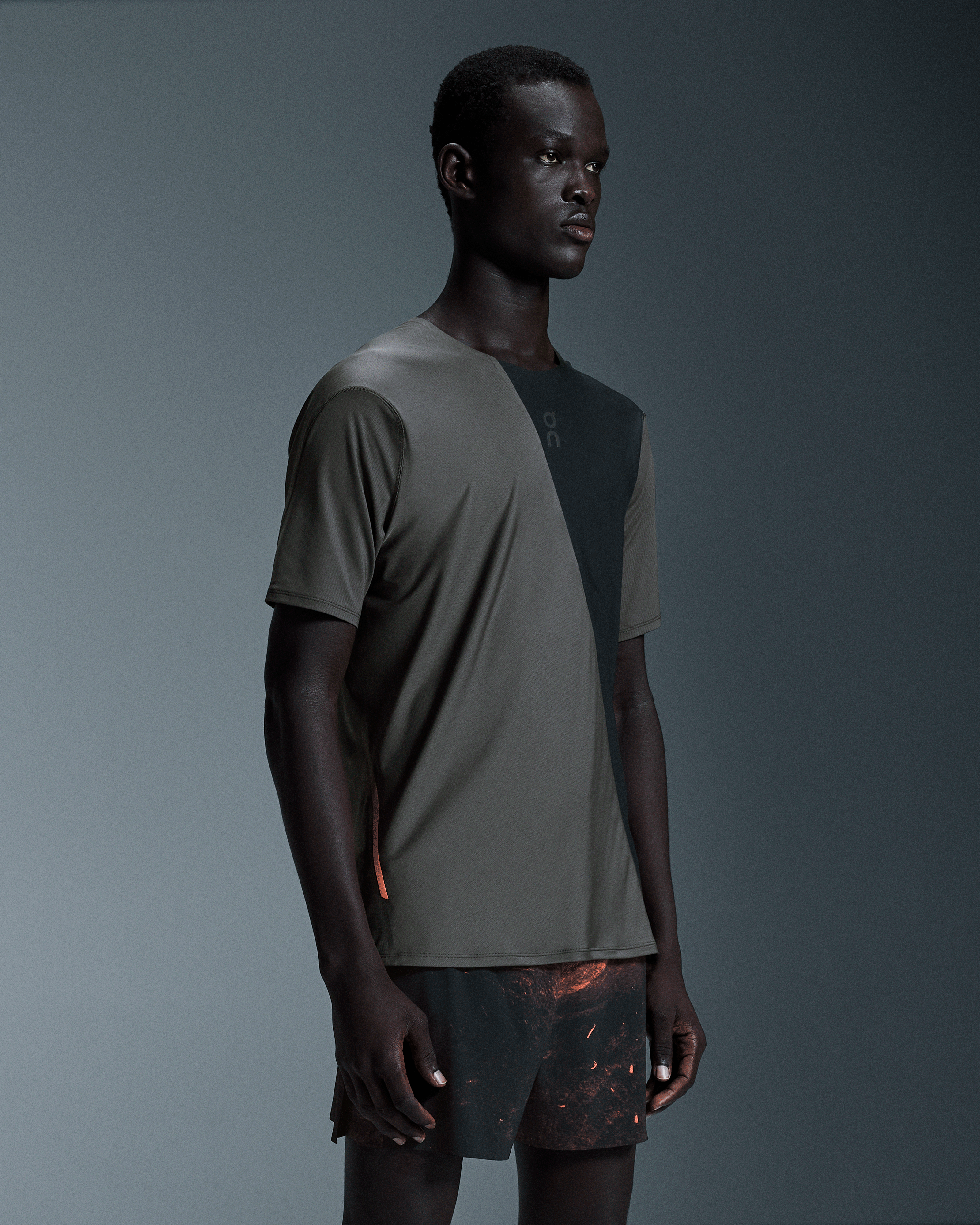 On Ultra-T Eclipse & Black Homme Hauts et t-shirts
