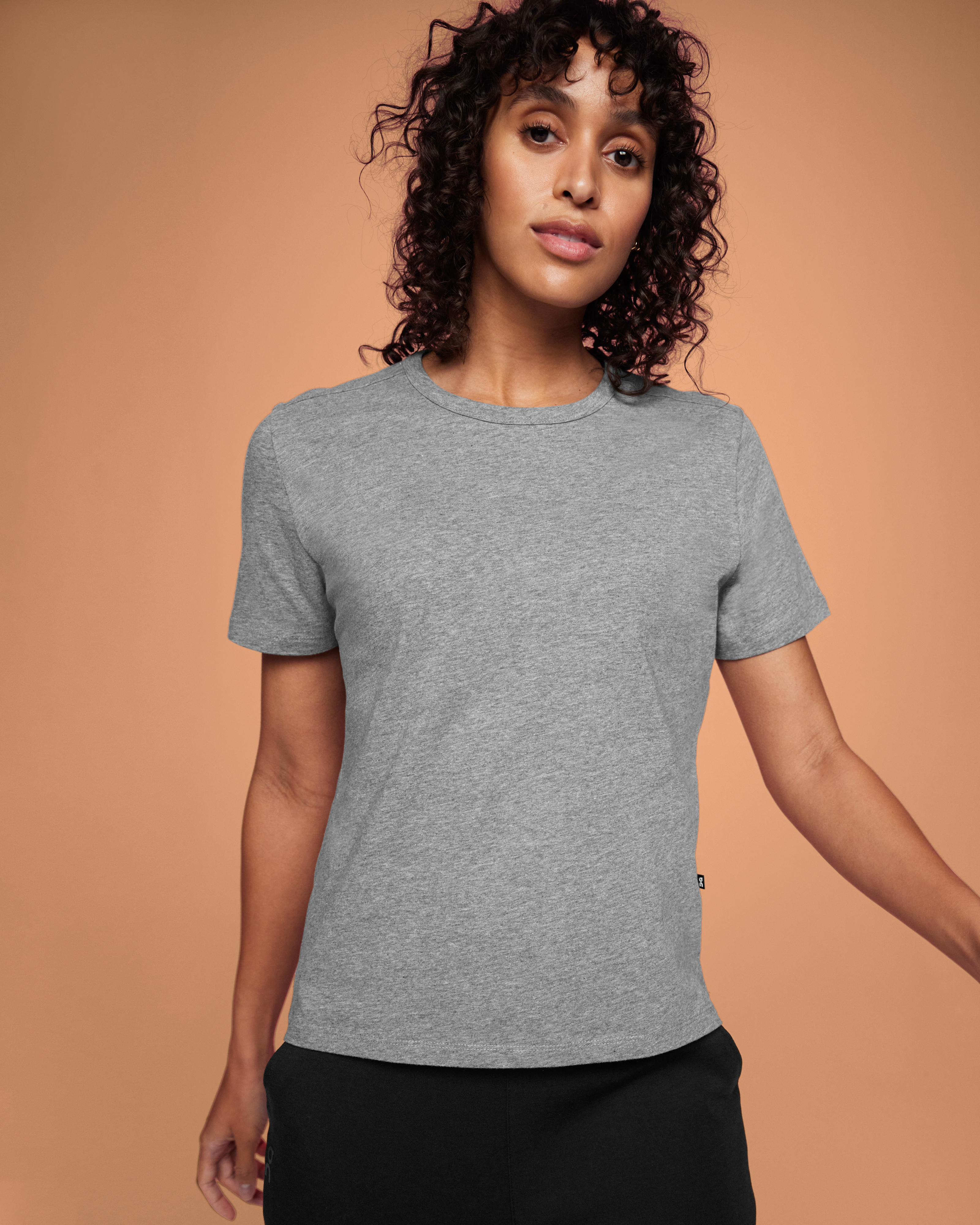 On On-T Grey Femme Hauts et t-shirts