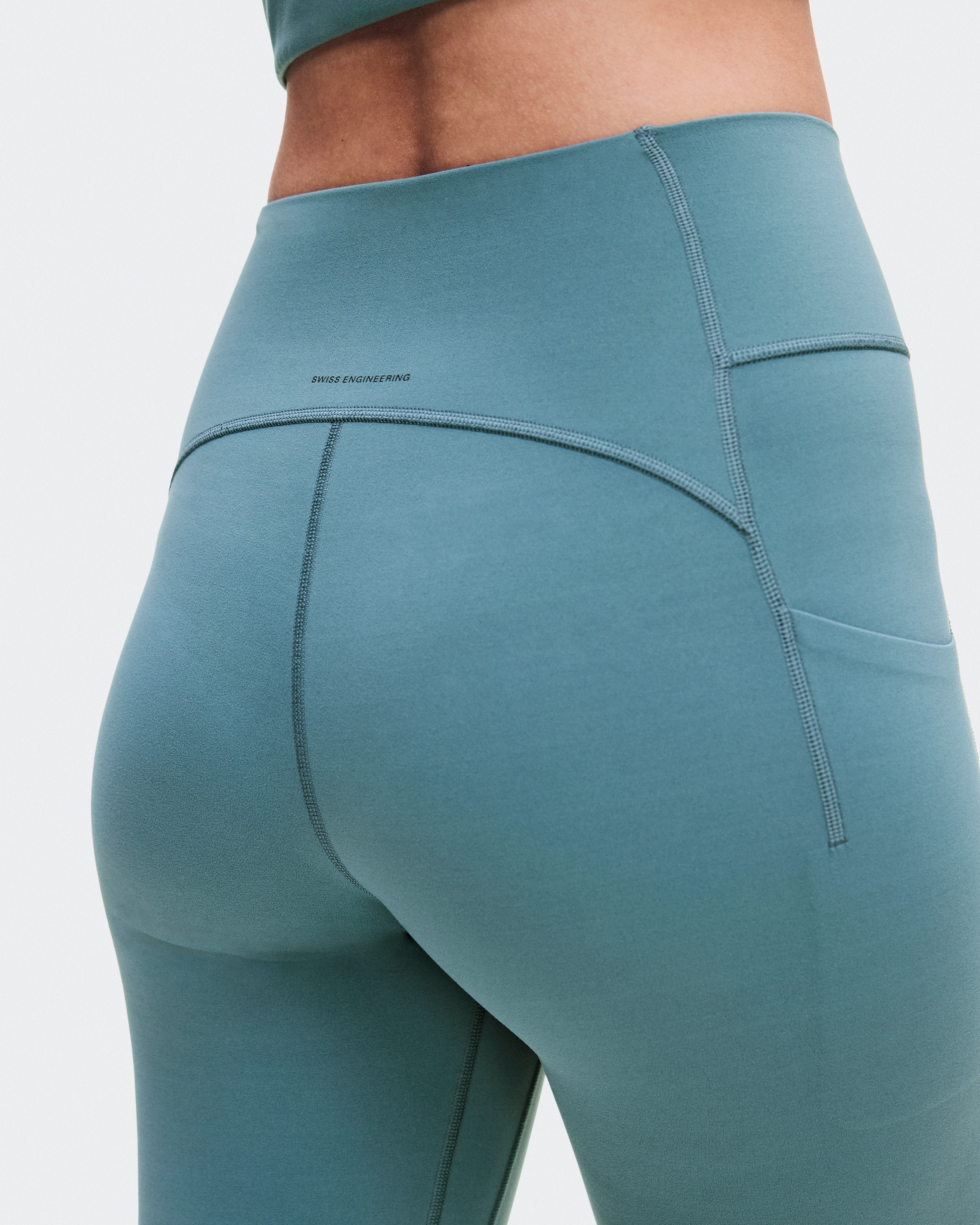 On Studio Flared Pants 30" Agave Femme Pantalons