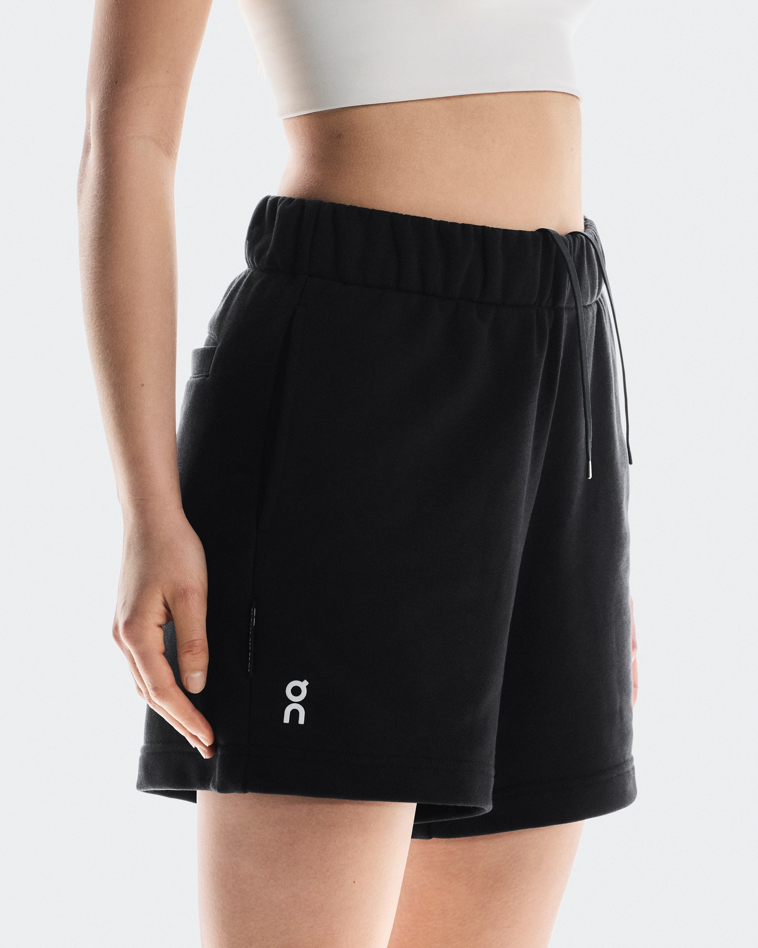 On Club Shorts Black Femme Shorts