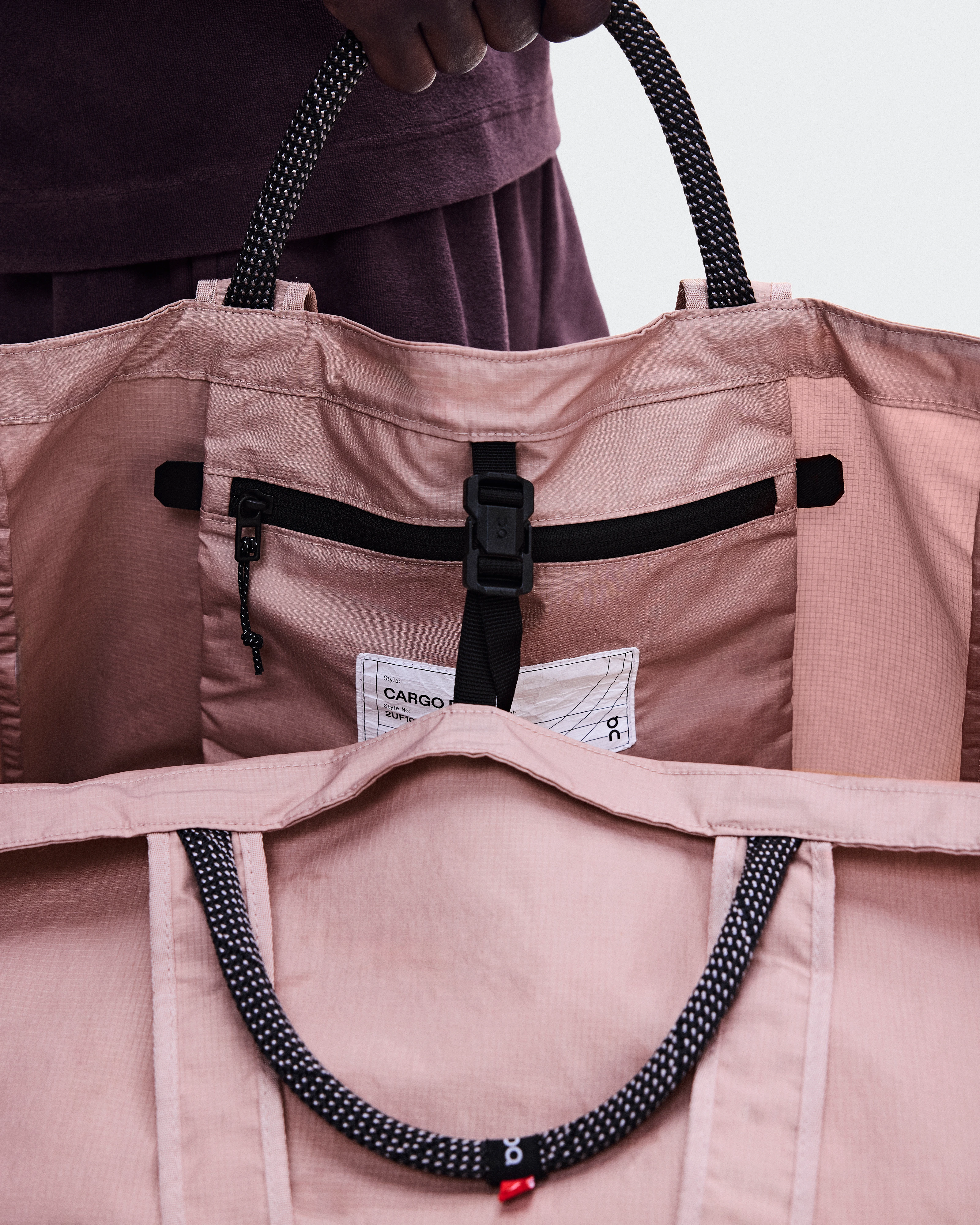 On Cargo Pack 60L Biscuit Unisexe Sacs