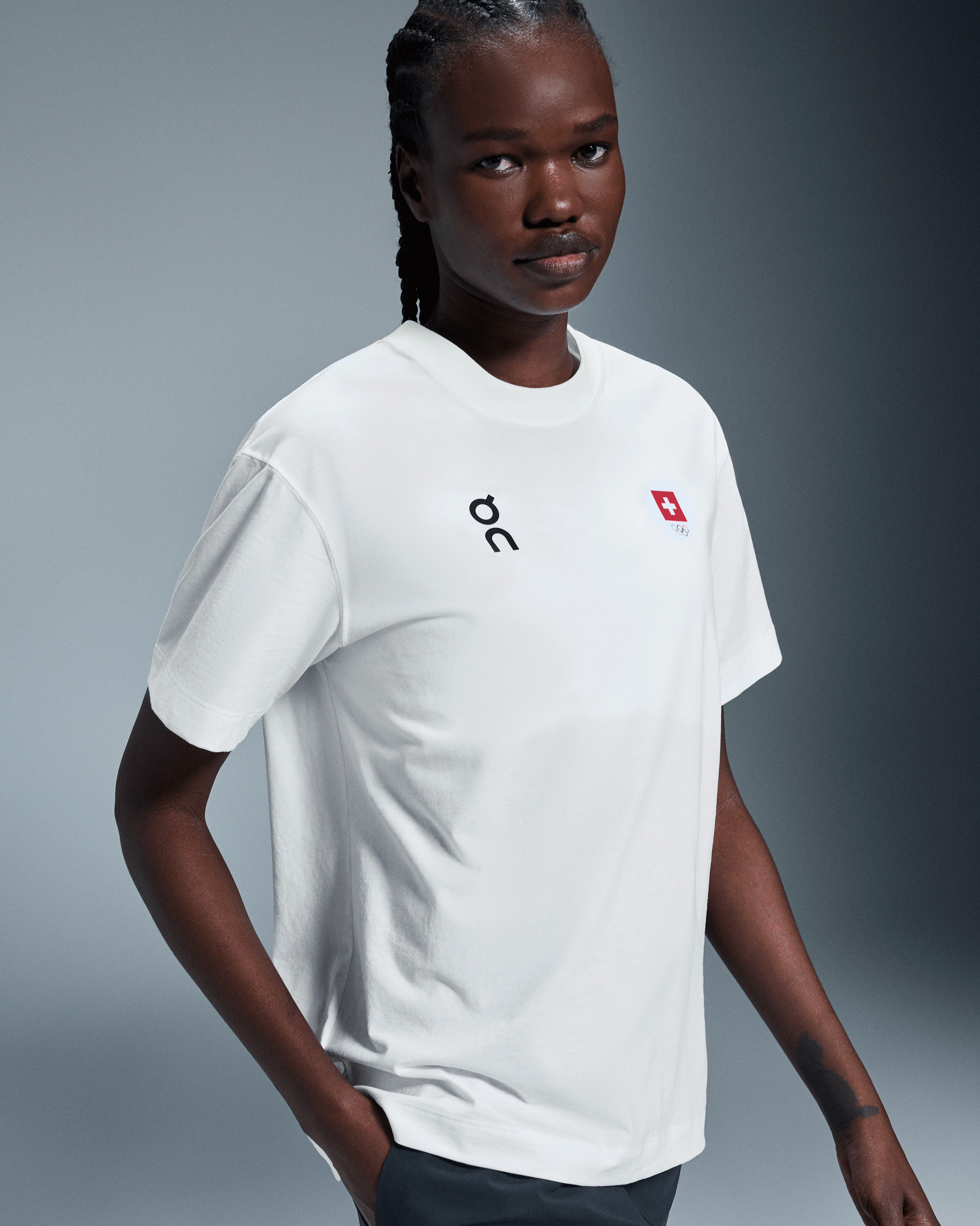 On Swiss Olympic Club-T Undyed-White Femme Hauts et t-shirts
