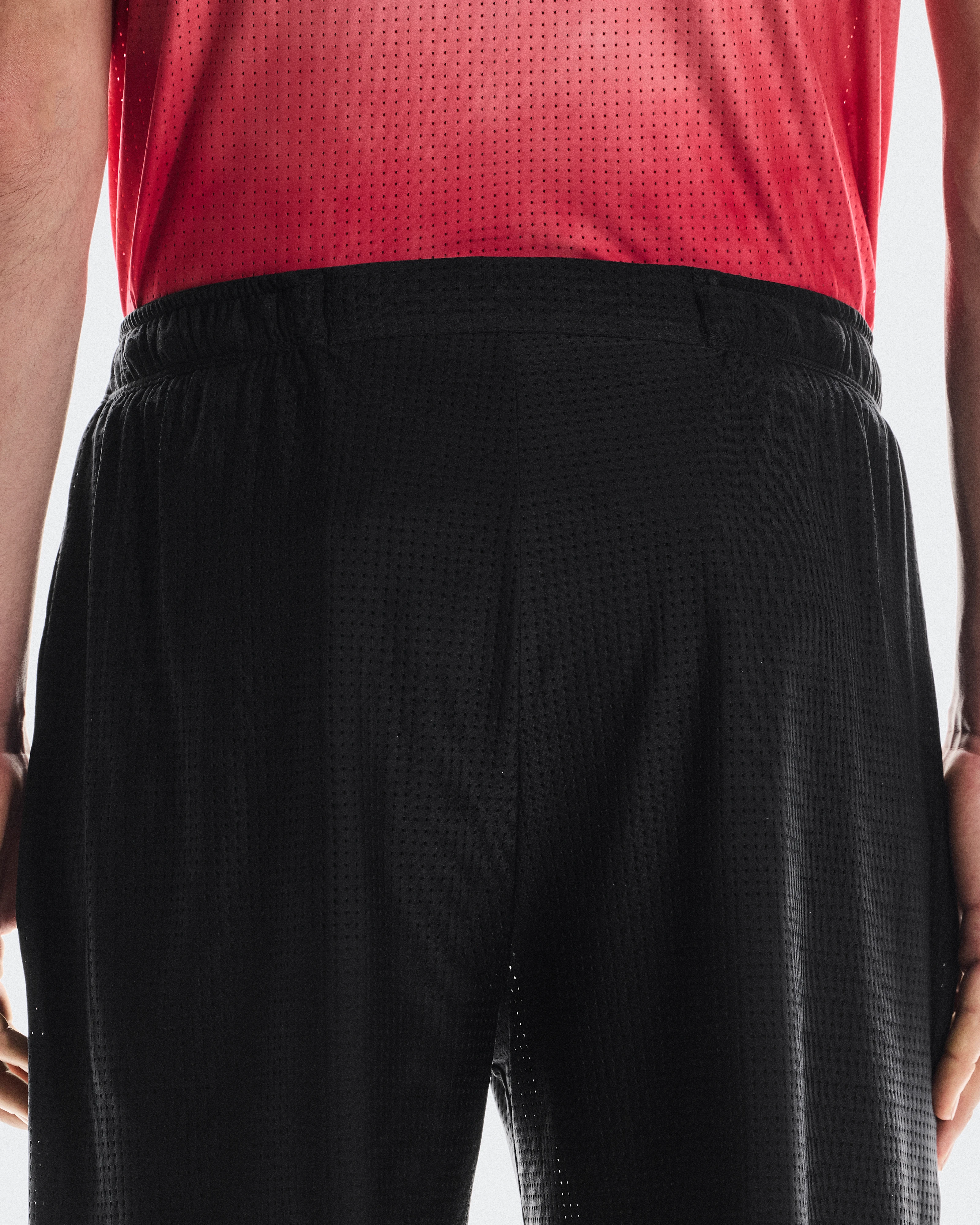 On Pace Mesh Shorts Black Homme Shorts