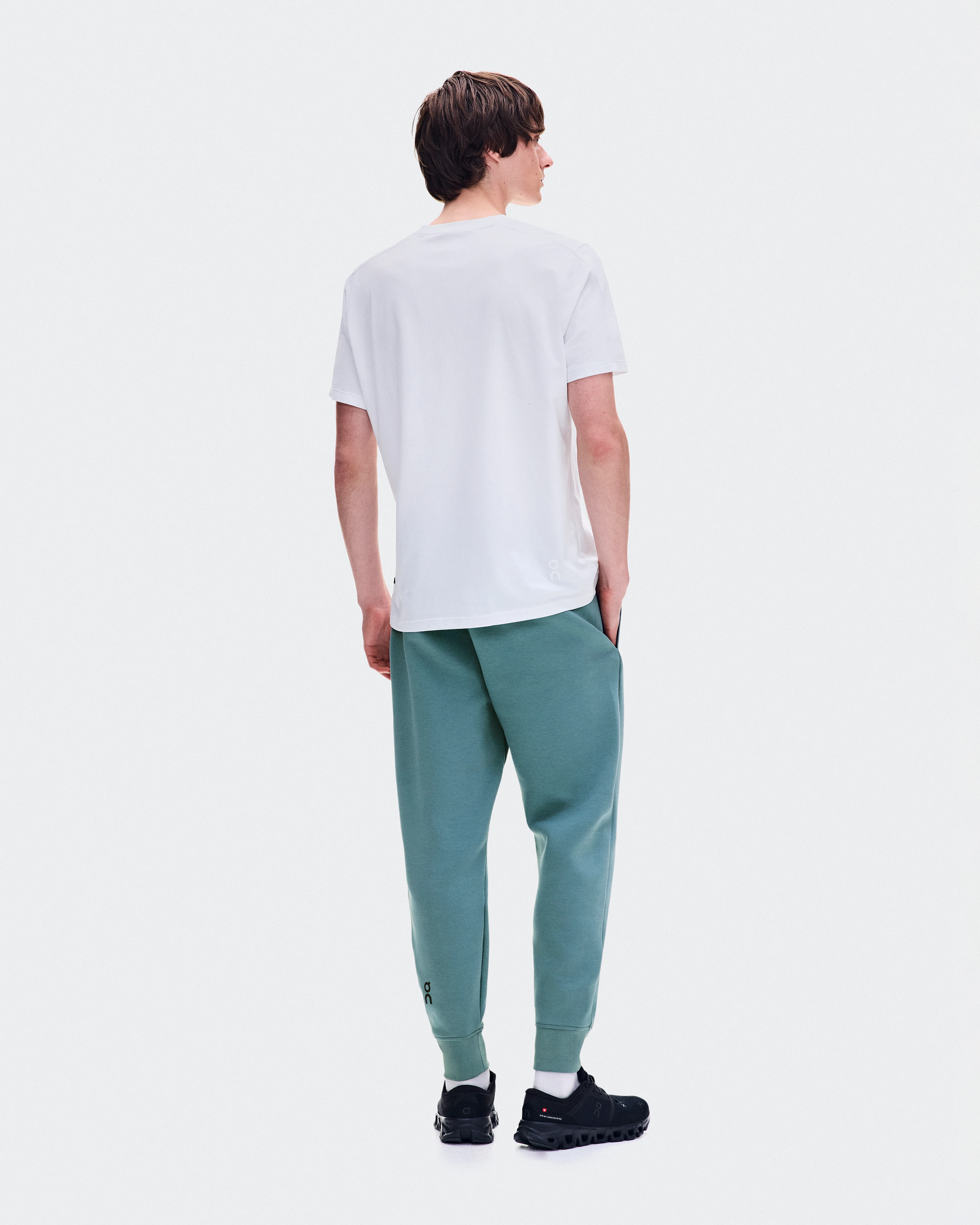 On Focus Tech Sweatpants Agave Homme Pantalons