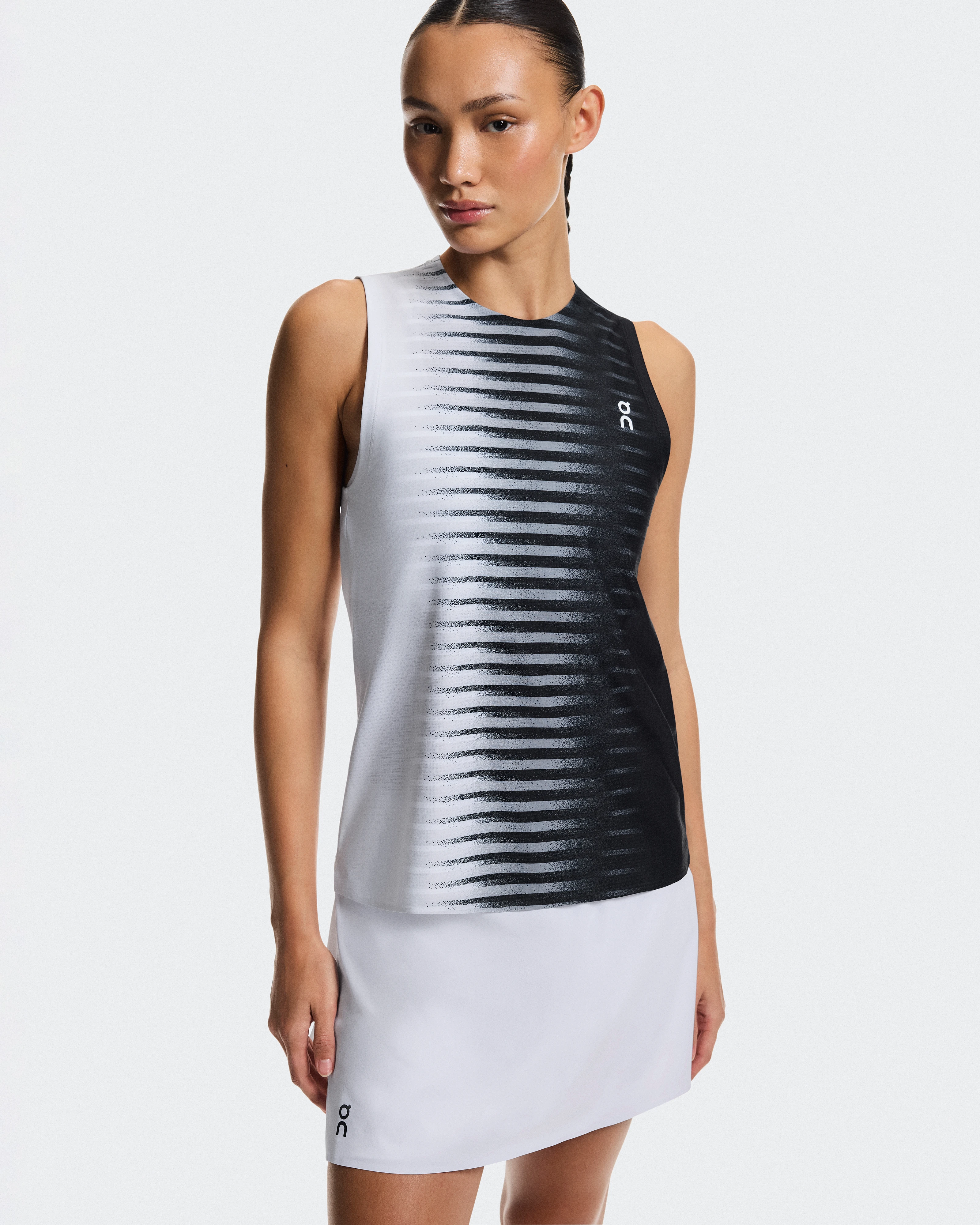 On Court Tank Edge Black & White Femme Hauts et t-shirts