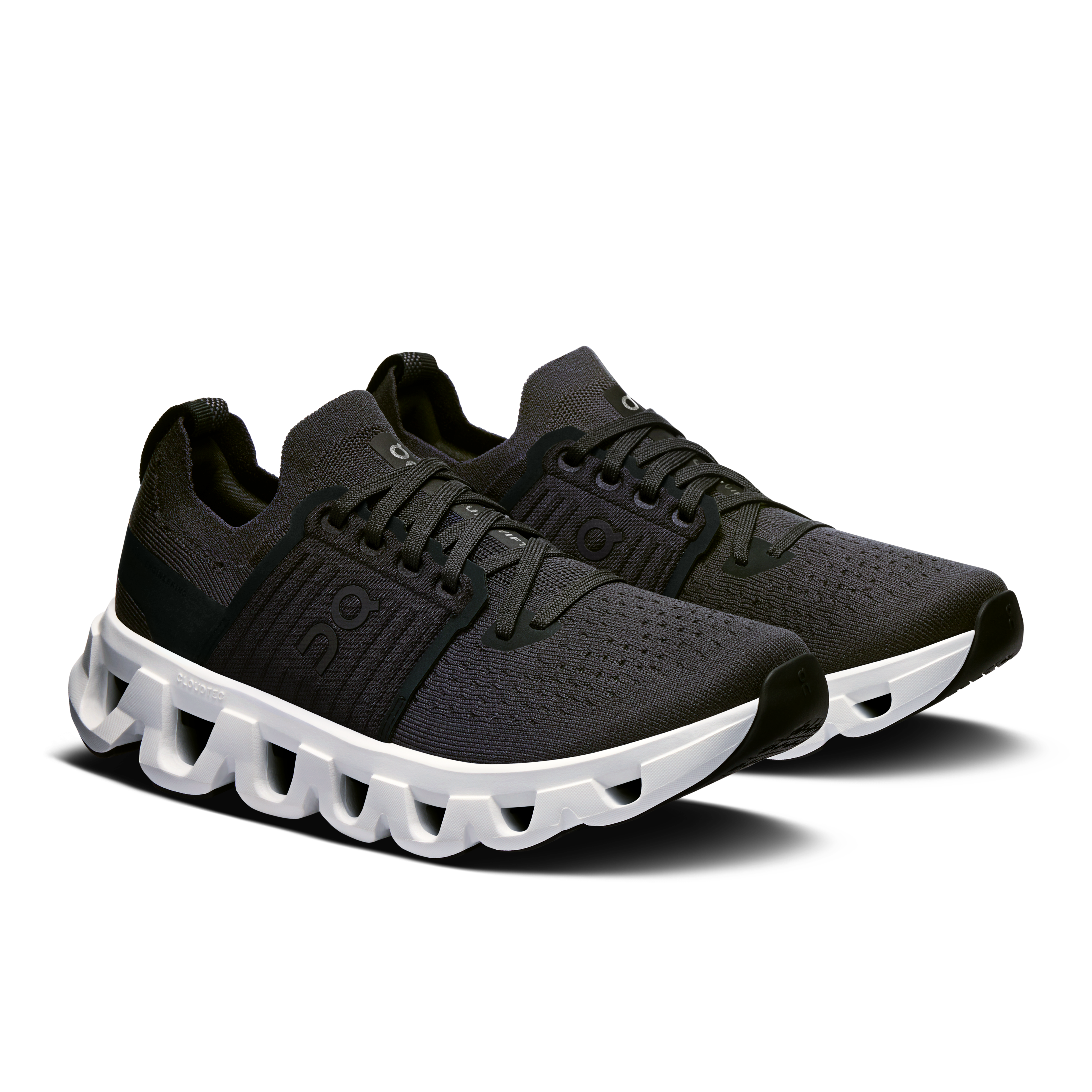 On Cloudswift 4 Black & White Femme Running sur route Chaussures