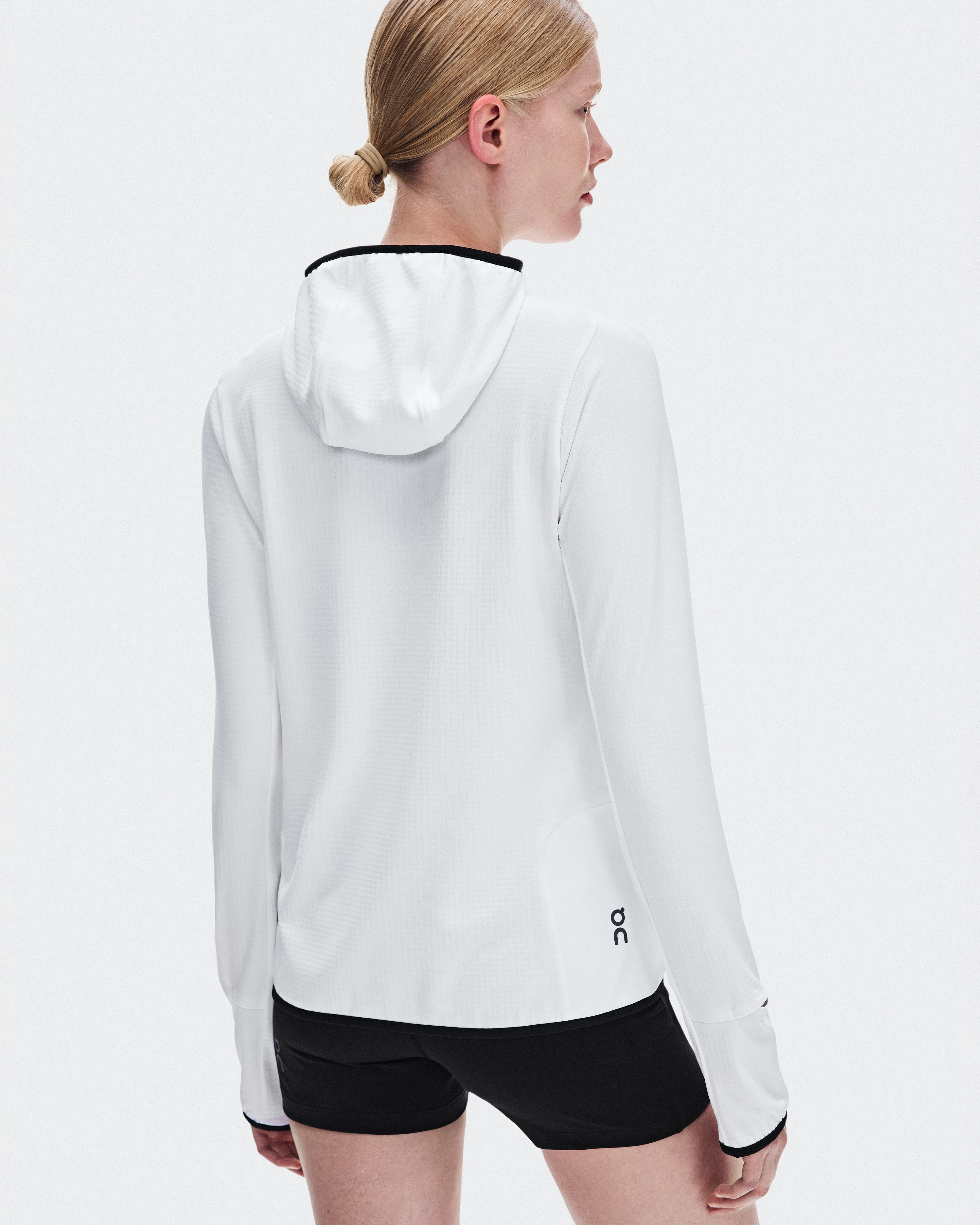 On Climate Zip Hoodie White Femme Sweats à capuche et sweats