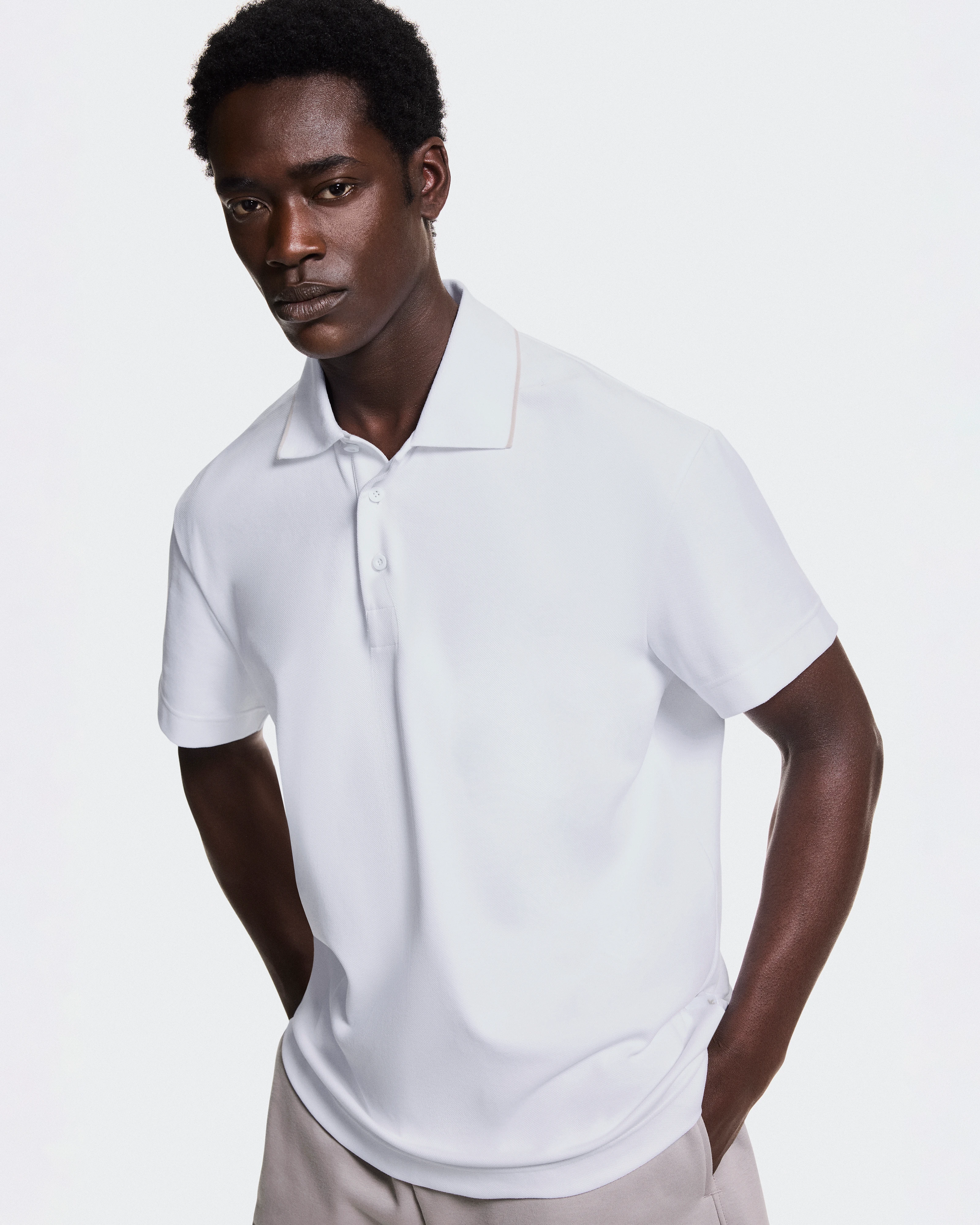 On Courtside Polo White & Sand Homme Hauts et t-shirts