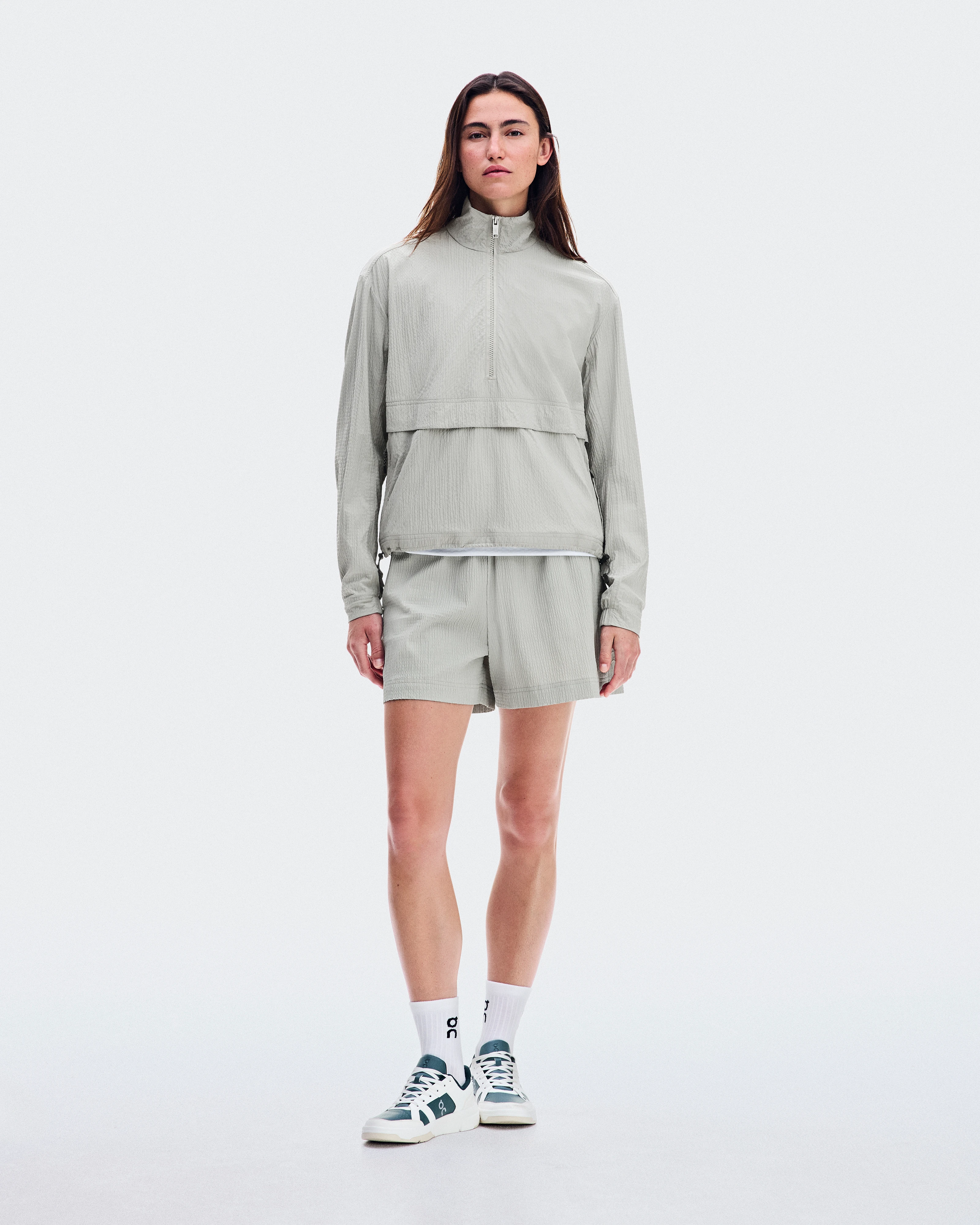 On Courtside Shorts Eaze Brume Femme Shorts