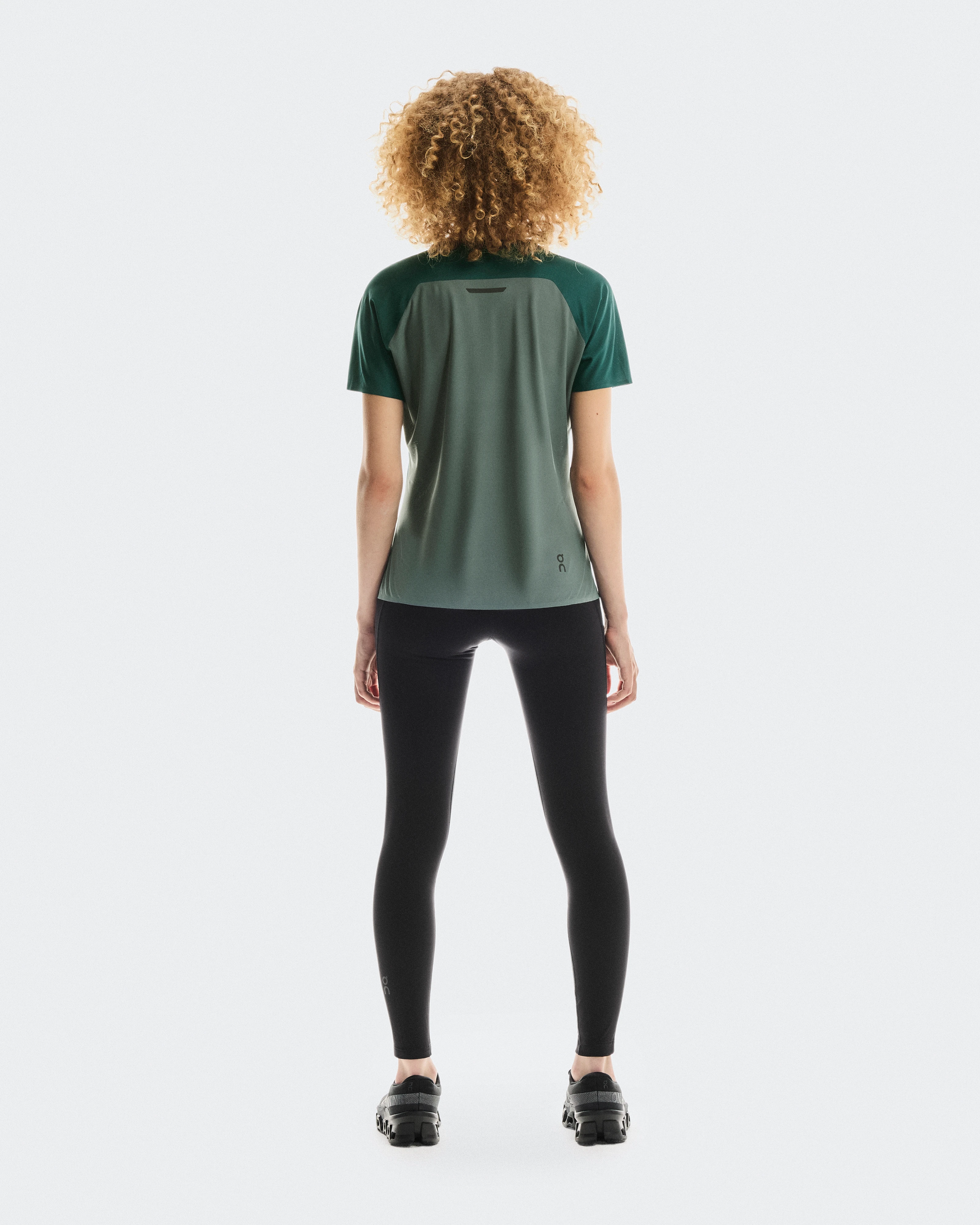 On Performance-T Spirulina & Olive Femme Hauts et t-shirts