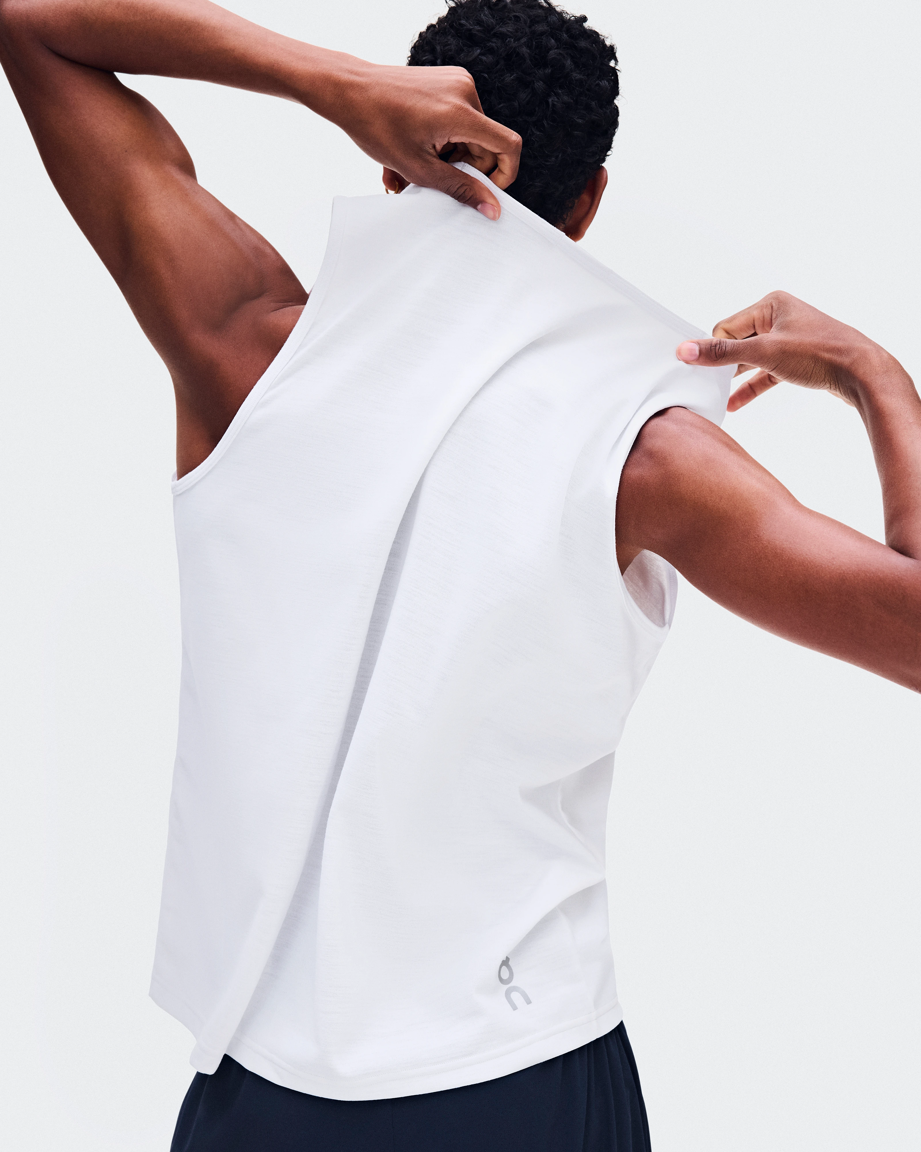 On On Run Tank White Homme Hauts et t-shirts