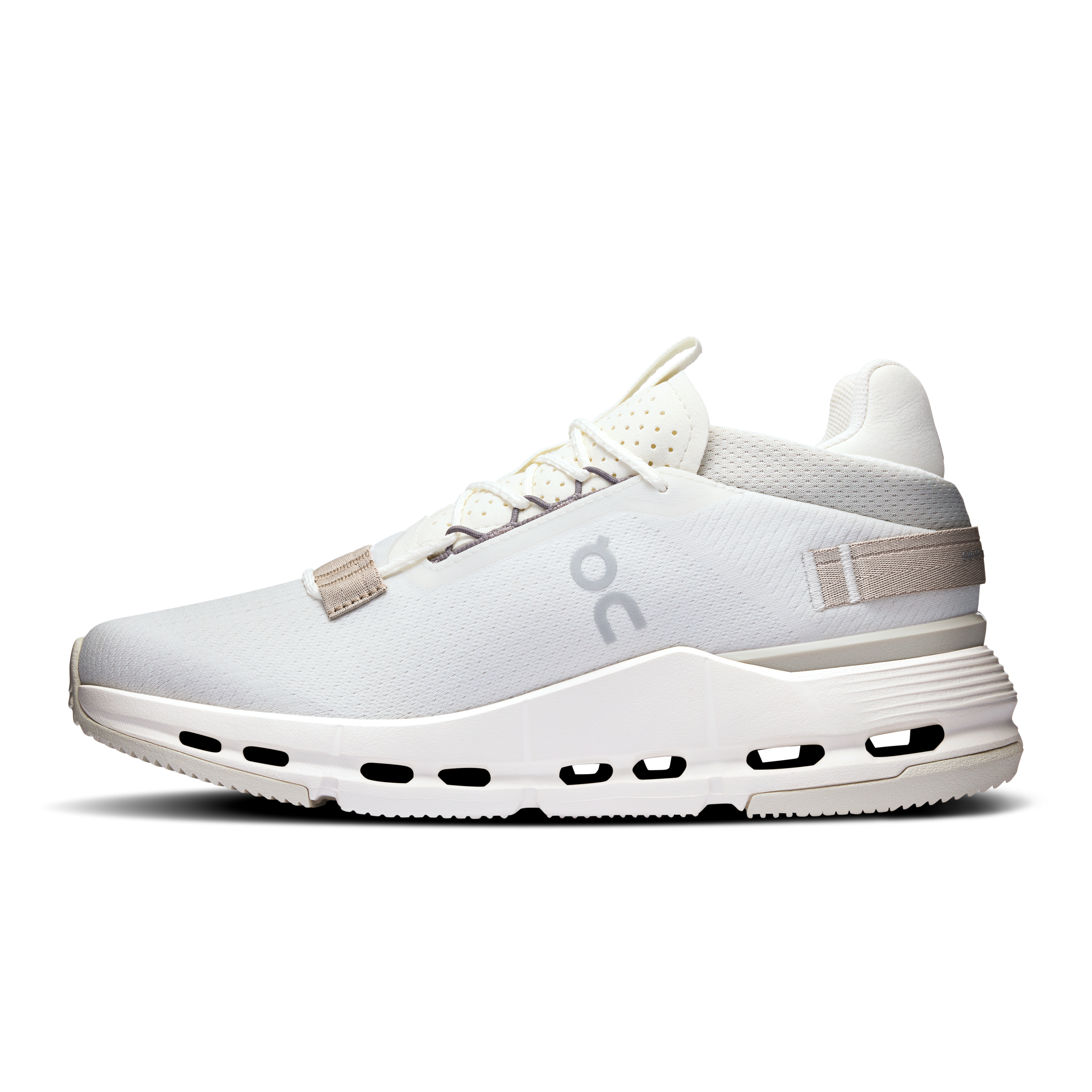 On Cloudnova 2 Ice & Sand Femme Active Life Chaussures