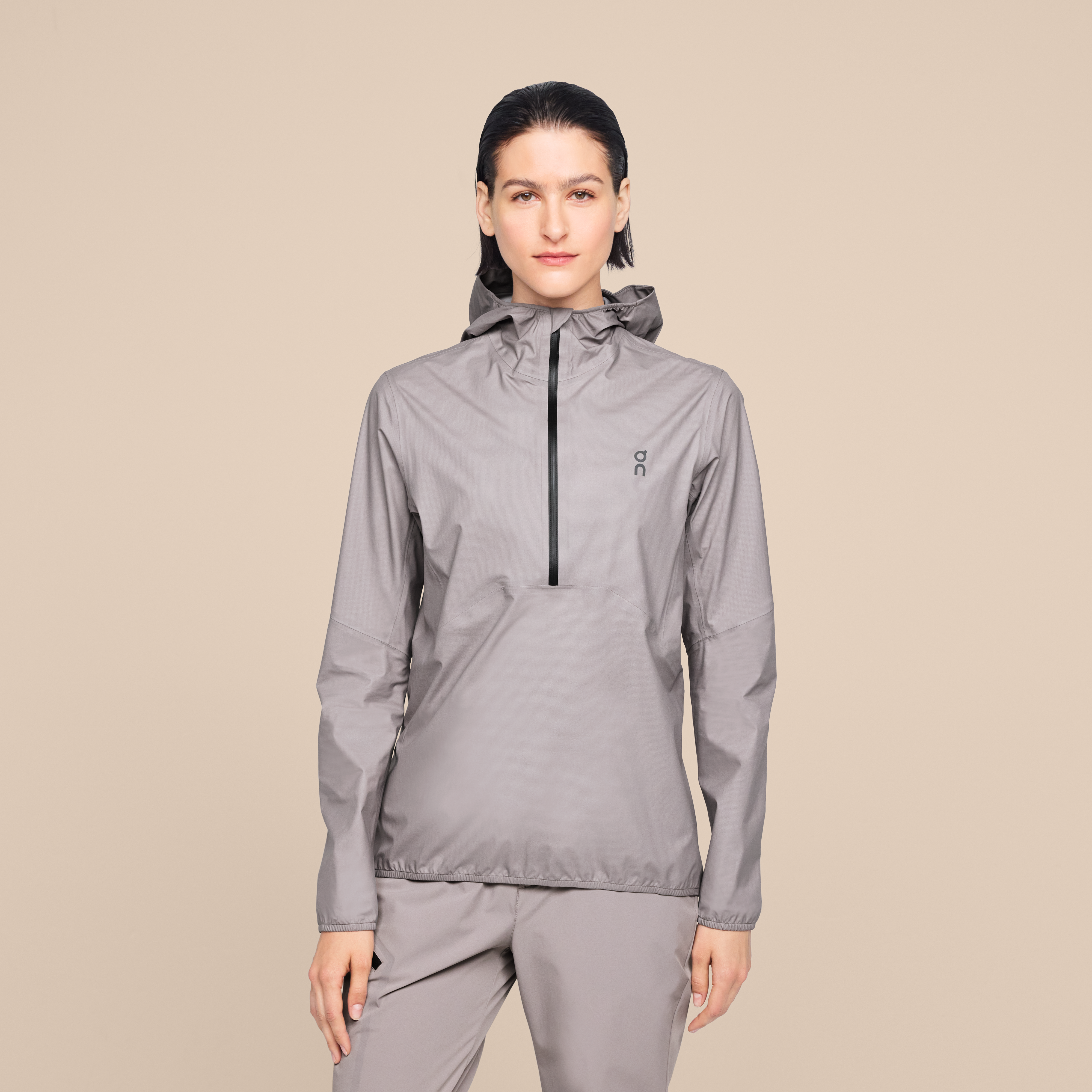 On Waterproof Anorak Zinc Femme – Explorations tous les temps, trail, sans PFC Vestes